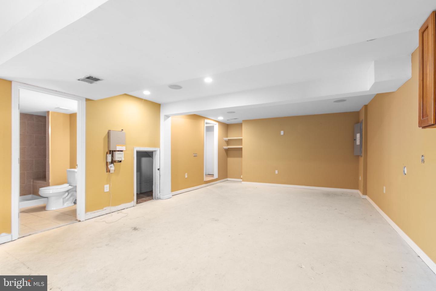 9330 BIRCH CLIFF DR, FREDERICKSBURG, Virginia 22407, 4 Bedrooms Bedrooms, 10 Rooms Rooms,3 BathroomsBathrooms,Residential,For sale,9330 BIRCH CLIFF DR,VASP2034462 MLS # VASP2034462