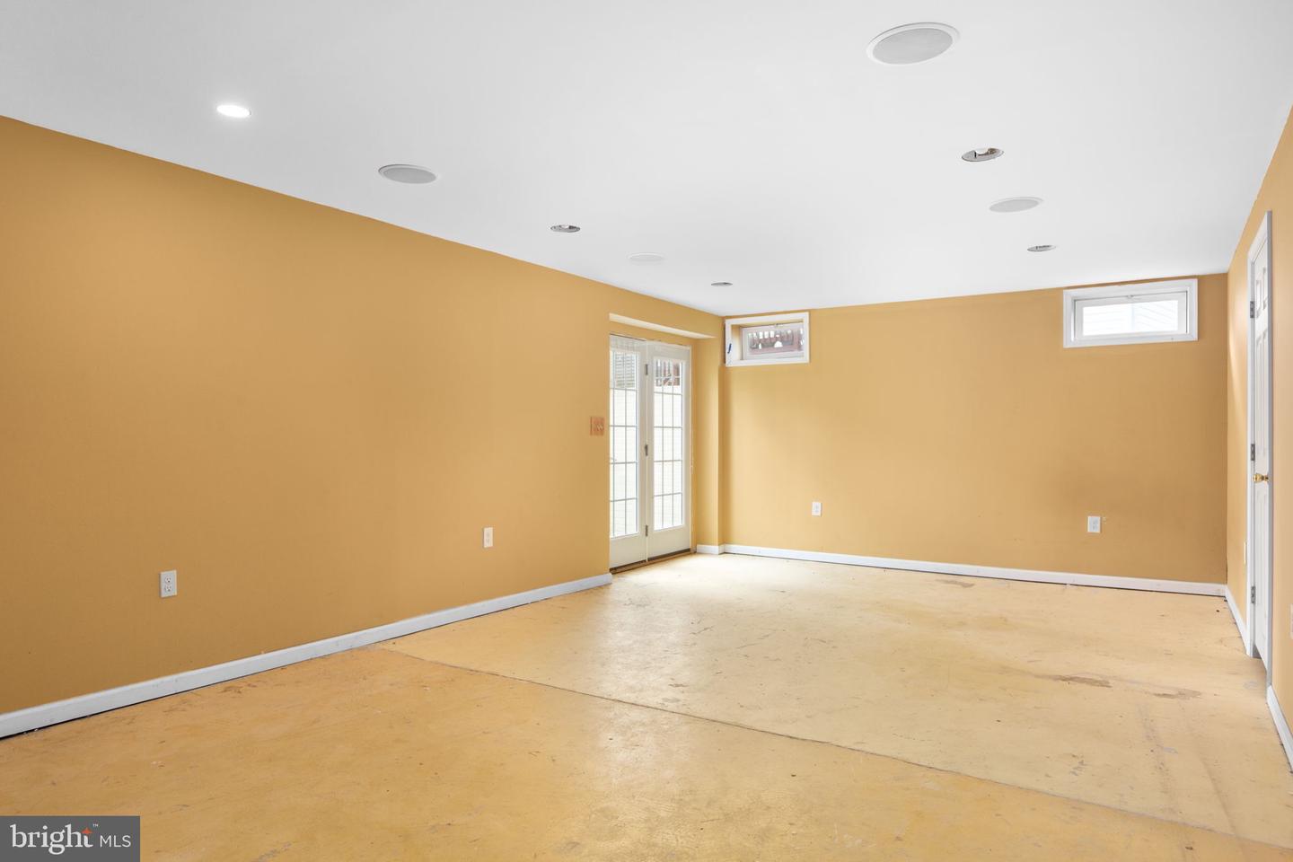 9330 BIRCH CLIFF DR, FREDERICKSBURG, Virginia 22407, 4 Bedrooms Bedrooms, 10 Rooms Rooms,3 BathroomsBathrooms,Residential,For sale,9330 BIRCH CLIFF DR,VASP2034462 MLS # VASP2034462