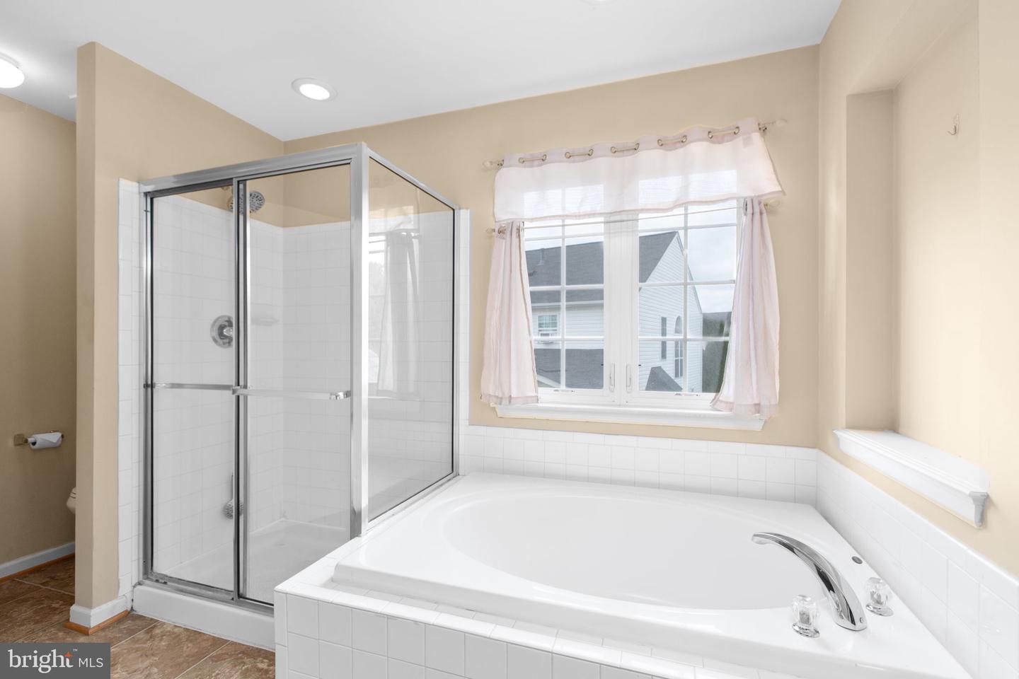 9330 BIRCH CLIFF DR, FREDERICKSBURG, Virginia 22407, 4 Bedrooms Bedrooms, 10 Rooms Rooms,3 BathroomsBathrooms,Residential,For sale,9330 BIRCH CLIFF DR,VASP2034462 MLS # VASP2034462