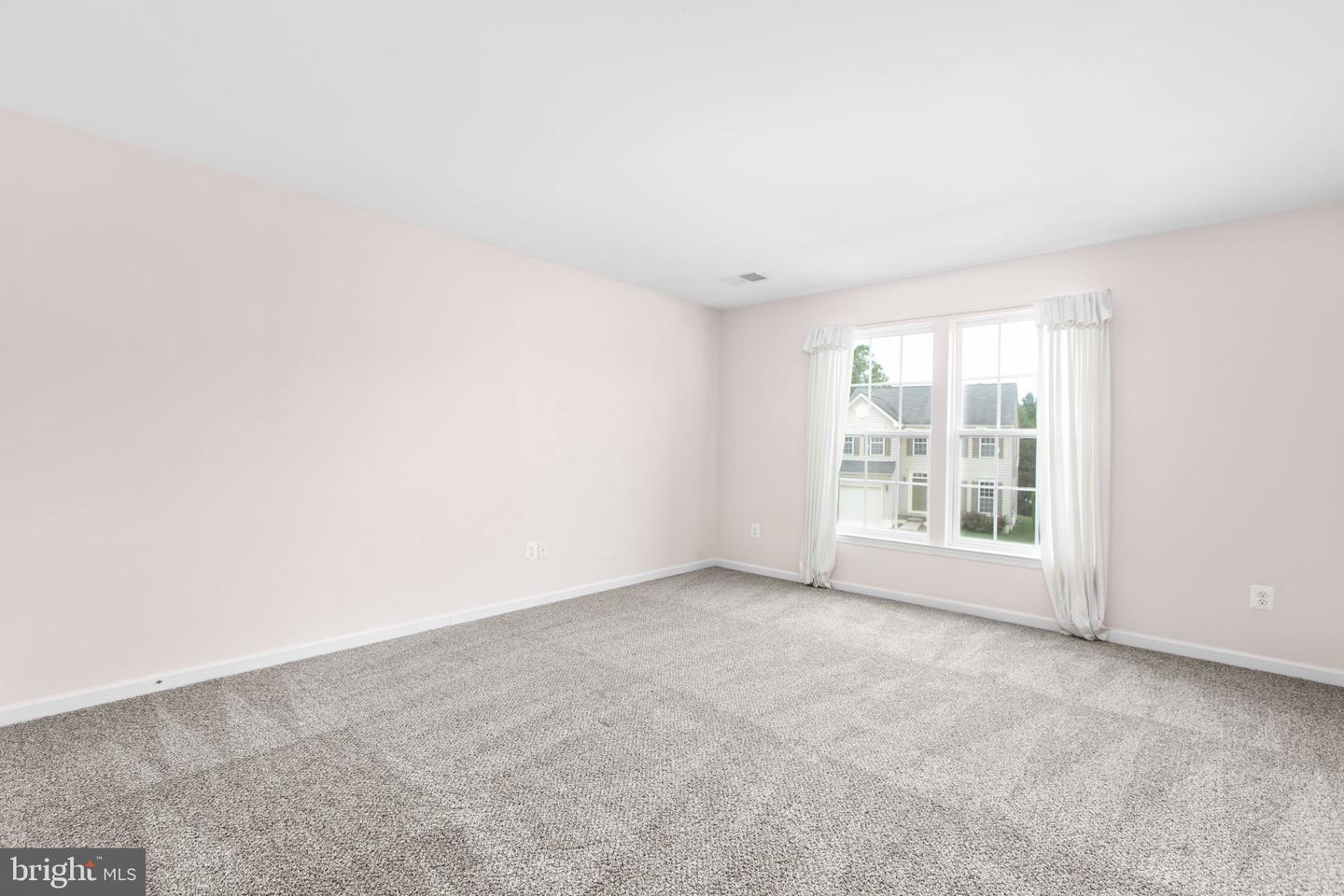 9330 BIRCH CLIFF DR, FREDERICKSBURG, Virginia 22407, 4 Bedrooms Bedrooms, 10 Rooms Rooms,3 BathroomsBathrooms,Residential,For sale,9330 BIRCH CLIFF DR,VASP2034462 MLS # VASP2034462