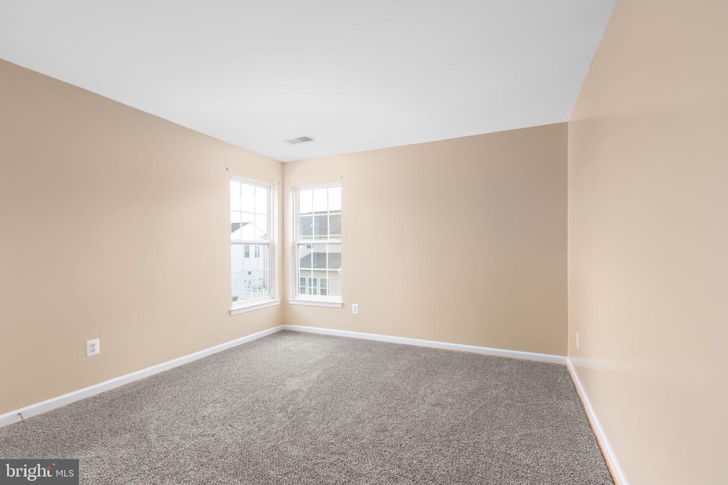 9330 BIRCH CLIFF DR, FREDERICKSBURG, Virginia 22407, 4 Bedrooms Bedrooms, 10 Rooms Rooms,3 BathroomsBathrooms,Residential,For sale,9330 BIRCH CLIFF DR,VASP2034462 MLS # VASP2034462