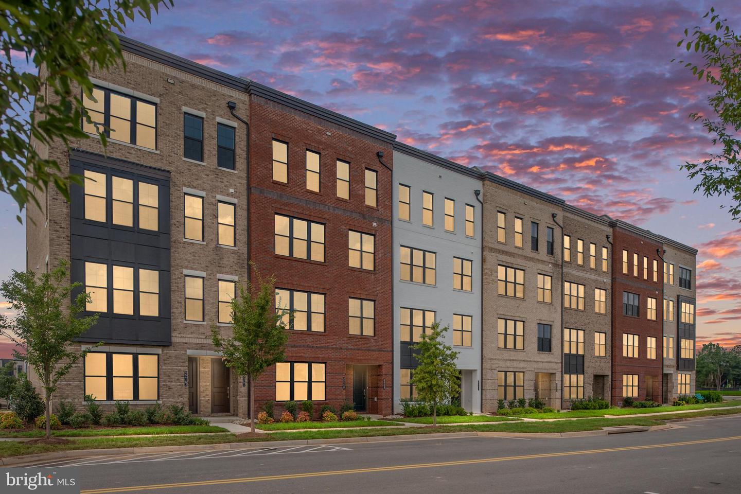 22141 MIDMOORE DR, ASHBURN, Virginia 20148, 3 Bedrooms Bedrooms, ,2 BathroomsBathrooms,Residential,For sale,22141 MIDMOORE DR,VALO2106538 MLS # VALO2106538