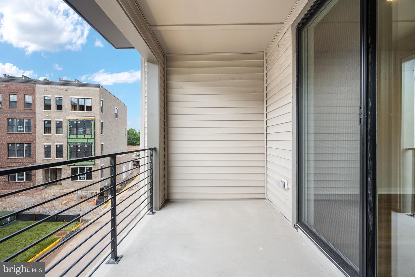 22141 MIDMOORE DR, ASHBURN, Virginia 20148, 3 Bedrooms Bedrooms, ,2 BathroomsBathrooms,Residential,For sale,22141 MIDMOORE DR,VALO2106538 MLS # VALO2106538