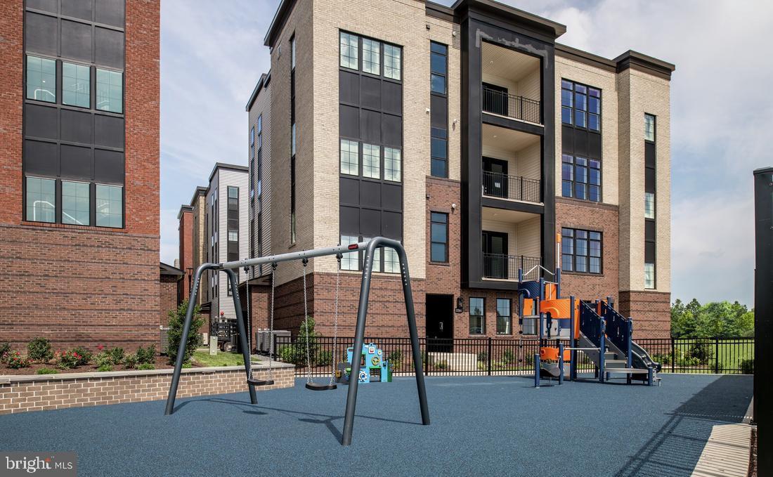 22141 MIDMOORE DR, ASHBURN, Virginia 20148, 3 Bedrooms Bedrooms, ,2 BathroomsBathrooms,Residential,For sale,22141 MIDMOORE DR,VALO2106538 MLS # VALO2106538