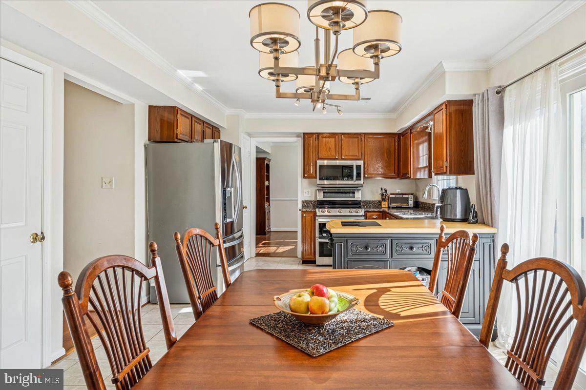 1551 BROWNSVILLE DR, HERNDON, Virginia 20170, 4 Bedrooms Bedrooms, ,3 BathroomsBathrooms,Residential,For sale,1551 BROWNSVILLE DR,VAFX2268280 MLS # VAFX2268280