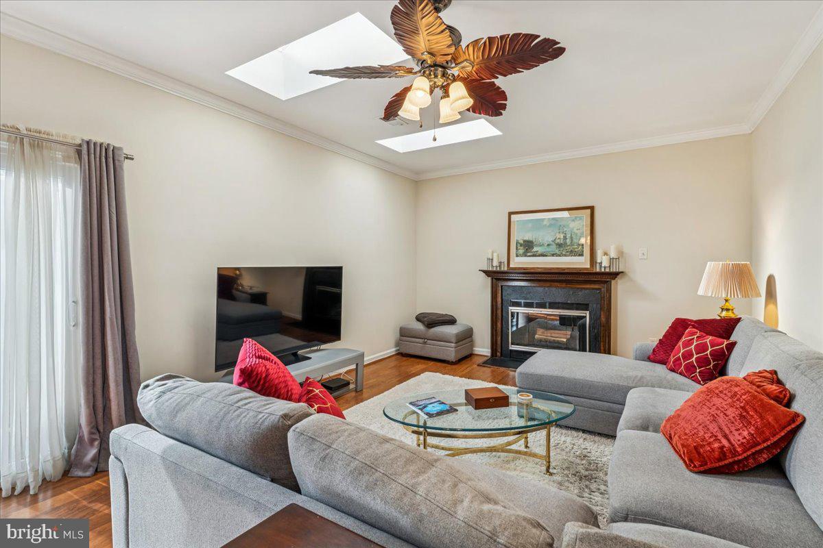 1551 BROWNSVILLE DR, HERNDON, Virginia 20170, 4 Bedrooms Bedrooms, ,3 BathroomsBathrooms,Residential,For sale,1551 BROWNSVILLE DR,VAFX2268280 MLS # VAFX2268280