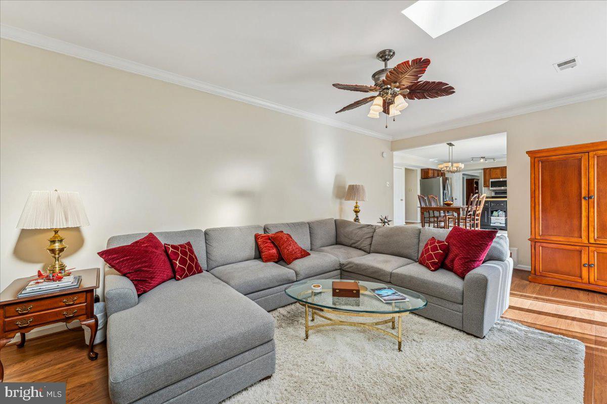 1551 BROWNSVILLE DR, HERNDON, Virginia 20170, 4 Bedrooms Bedrooms, ,3 BathroomsBathrooms,Residential,For sale,1551 BROWNSVILLE DR,VAFX2268280 MLS # VAFX2268280