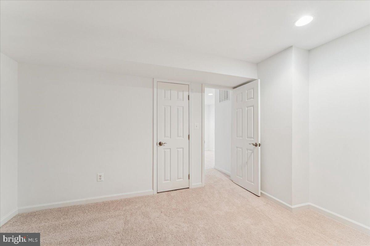 1551 BROWNSVILLE DR, HERNDON, Virginia 20170, 4 Bedrooms Bedrooms, ,3 BathroomsBathrooms,Residential,For sale,1551 BROWNSVILLE DR,VAFX2268280 MLS # VAFX2268280