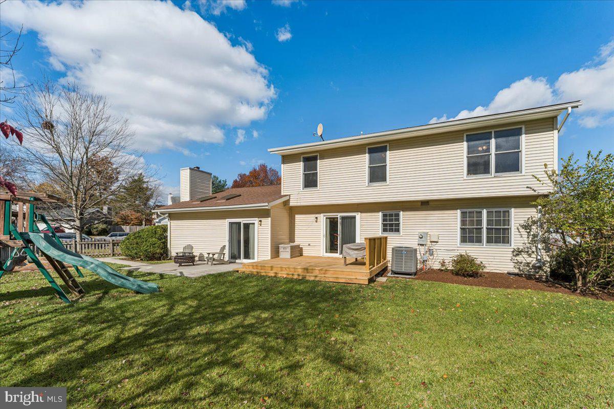 1551 BROWNSVILLE DR, HERNDON, Virginia 20170, 4 Bedrooms Bedrooms, ,3 BathroomsBathrooms,Residential,For sale,1551 BROWNSVILLE DR,VAFX2268280 MLS # VAFX2268280