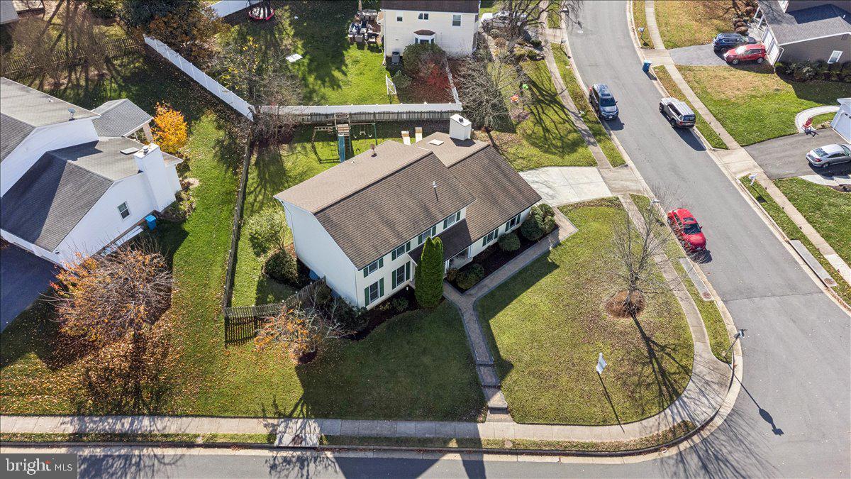 1551 BROWNSVILLE DR, HERNDON, Virginia 20170, 4 Bedrooms Bedrooms, ,3 BathroomsBathrooms,Residential,For sale,1551 BROWNSVILLE DR,VAFX2268280 MLS # VAFX2268280