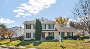 1551 BROWNSVILLE DR, HERNDON, Virginia 20170, 4 Bedrooms Bedrooms, ,3 BathroomsBathrooms,Residential,For sale,1551 BROWNSVILLE DR,VAFX2268280 MLS # VAFX2268280