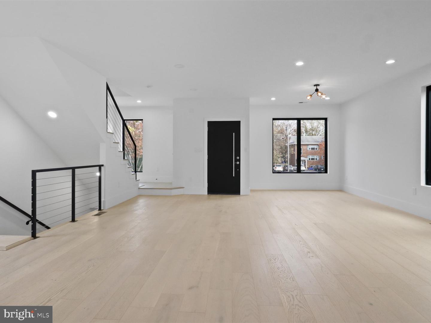 818 N EDGEWOOD ST, ARLINGTON, Virginia 22201, 4 Bedrooms Bedrooms, ,6 BathroomsBathrooms,Residential,For sale,818 N EDGEWOOD ST,VAAR2064320 MLS # VAAR2064320