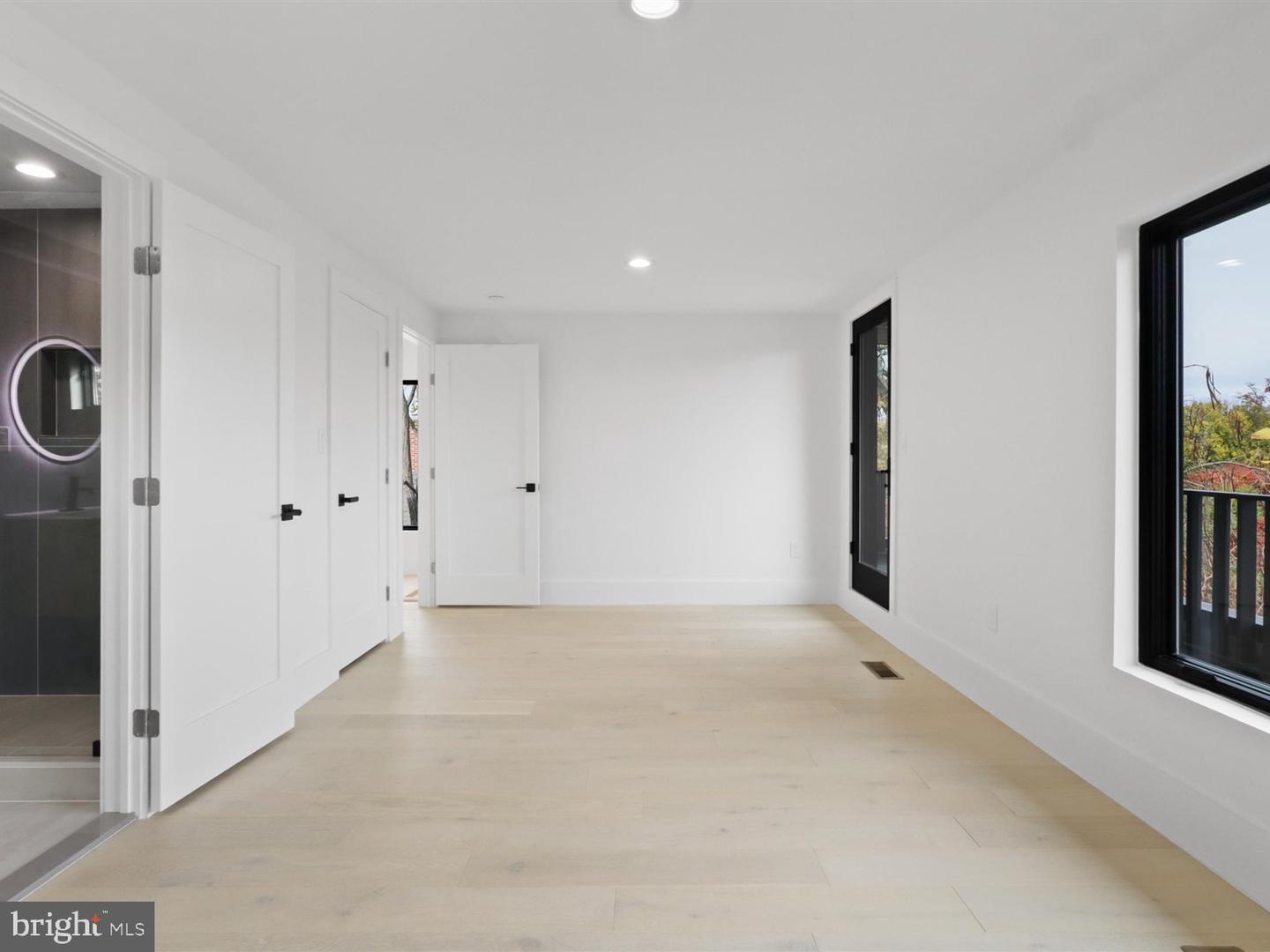 818 N EDGEWOOD ST, ARLINGTON, Virginia 22201, 4 Bedrooms Bedrooms, ,6 BathroomsBathrooms,Residential,For sale,818 N EDGEWOOD ST,VAAR2064320 MLS # VAAR2064320