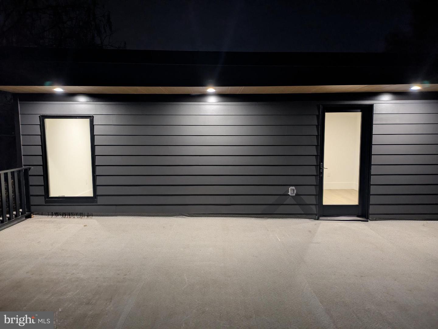 818 N EDGEWOOD ST, ARLINGTON, Virginia 22201, 4 Bedrooms Bedrooms, ,6 BathroomsBathrooms,Residential,For sale,818 N EDGEWOOD ST,VAAR2064320 MLS # VAAR2064320