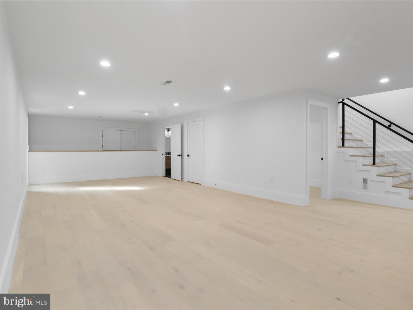 818 N EDGEWOOD ST, ARLINGTON, Virginia 22201, 4 Bedrooms Bedrooms, ,6 BathroomsBathrooms,Residential,For sale,818 N EDGEWOOD ST,VAAR2064320 MLS # VAAR2064320