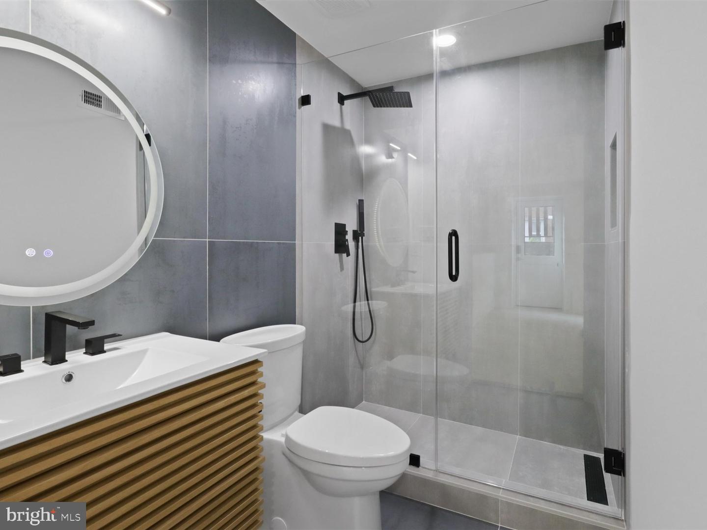 818 N EDGEWOOD ST, ARLINGTON, Virginia 22201, 4 Bedrooms Bedrooms, ,6 BathroomsBathrooms,Residential,For sale,818 N EDGEWOOD ST,VAAR2064320 MLS # VAAR2064320