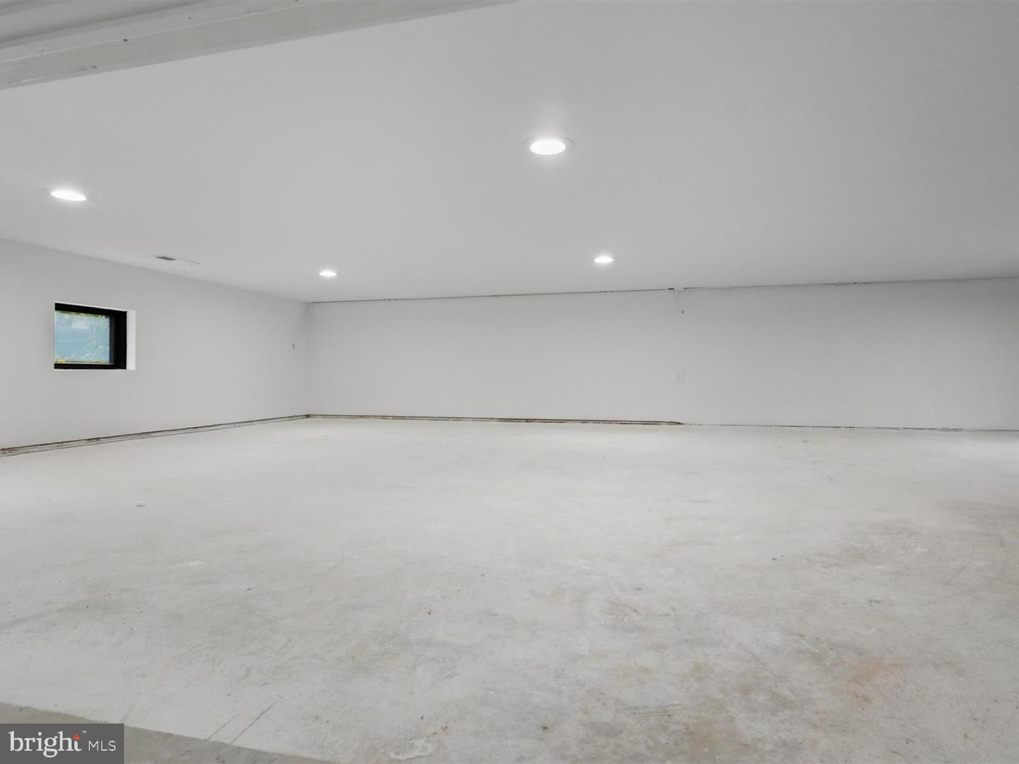 818 N EDGEWOOD ST, ARLINGTON, Virginia 22201, 4 Bedrooms Bedrooms, ,6 BathroomsBathrooms,Residential,For sale,818 N EDGEWOOD ST,VAAR2064320 MLS # VAAR2064320