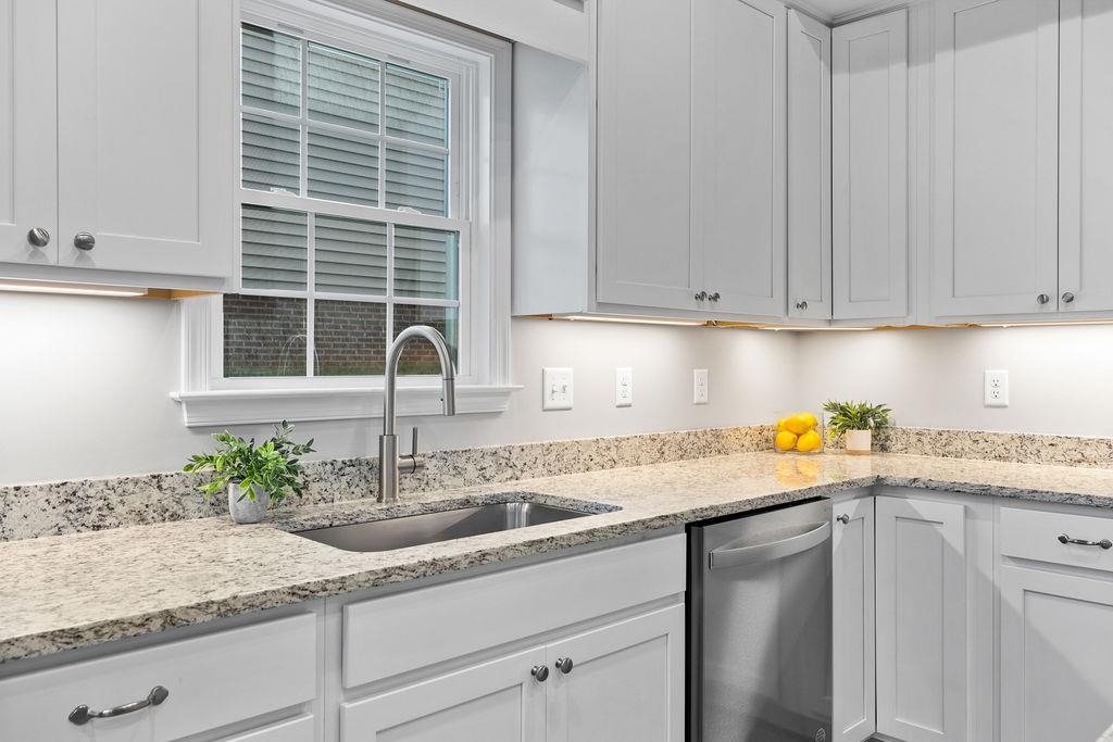 5 RIVER OAK DR, STAUNTON, Virginia 24401, 3 Bedrooms Bedrooms, ,2 BathroomsBathrooms,Residential,5 RIVER OAK DR,670973 MLS # 670973 5 RIVER OAK DR, STAUNTON, Virginia 24401, 3 Bedrooms Bedrooms, ,2 BathroomsBathrooms,Residential,5 RIVER OAK DR,670973 MLS # 670973