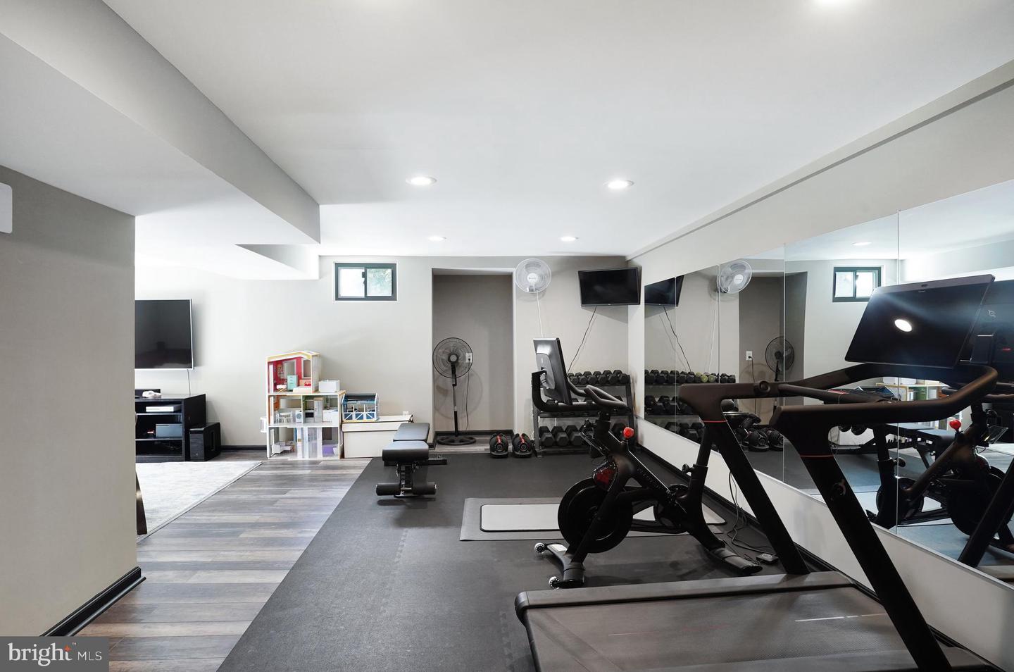 9009 DIGORY CT, BURKE, Virginia 22015, 5 Bedrooms Bedrooms, ,3 BathroomsBathrooms,Residential,For sale,9009 DIGORY CT,VAFX2273124 MLS # VAFX2273124