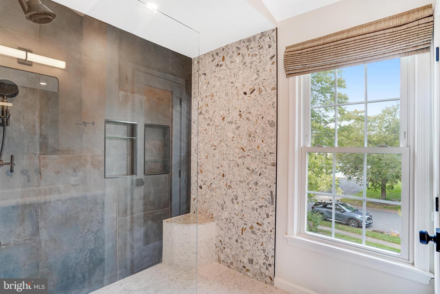 9009 DIGORY CT, BURKE, Virginia 22015, 5 Bedrooms Bedrooms, ,3 BathroomsBathrooms,Residential,For sale,9009 DIGORY CT,VAFX2273124 MLS # VAFX2273124