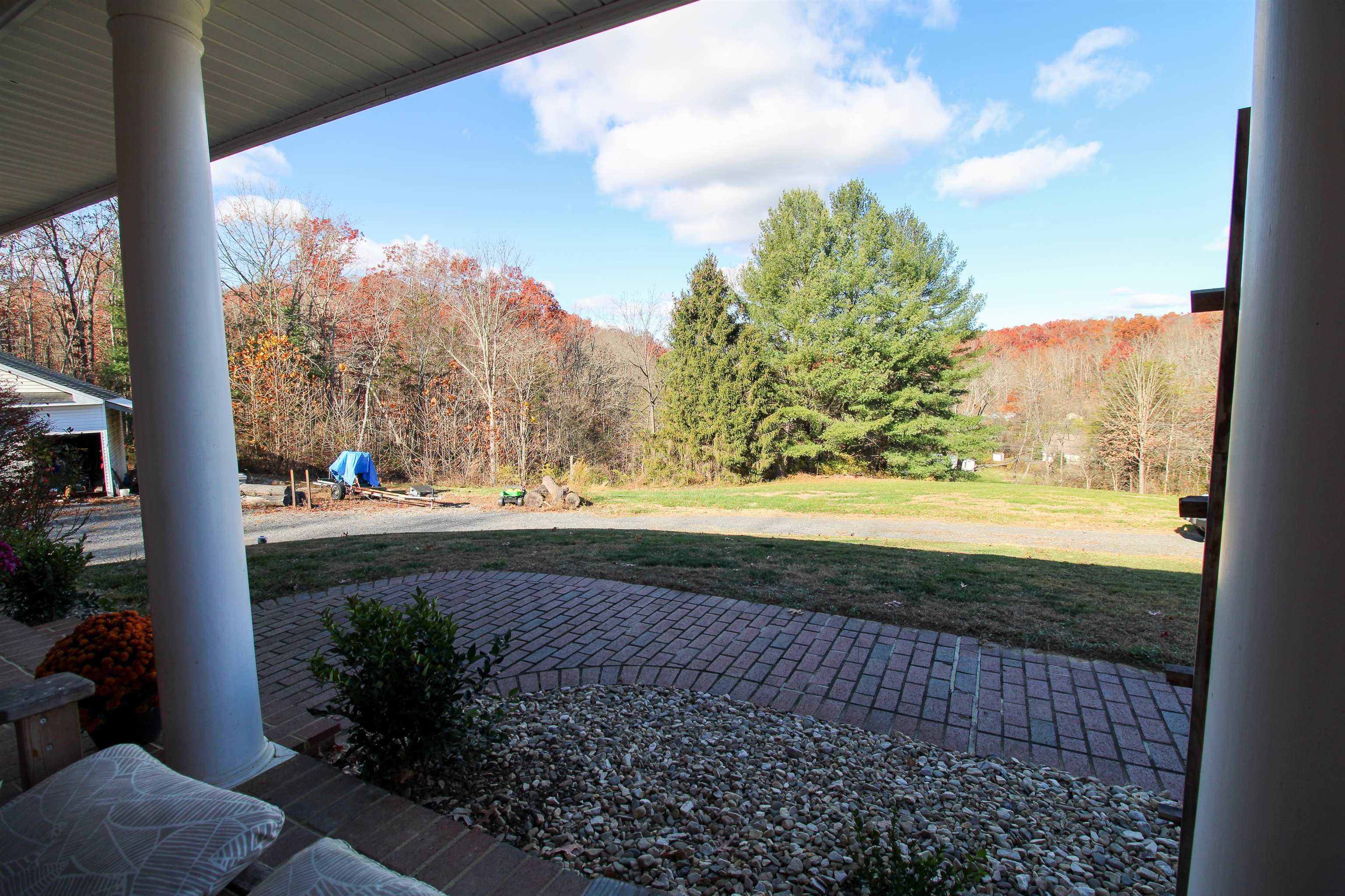 169 CALF MOUNTAIN RD, WAYNESBORO, Virginia 22980, 3 Bedrooms Bedrooms, ,2 BathroomsBathrooms,Residential,169 CALF MOUNTAIN RD,670991 MLS # 670991