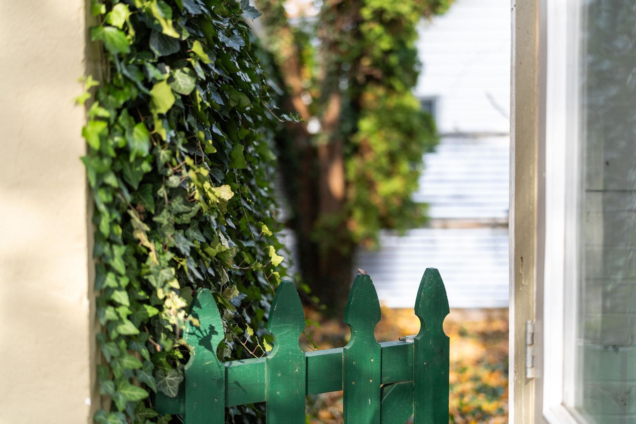 300 HIGHLAND AVE, STAUNTON, Virginia 24401, 2 Bedrooms Bedrooms, ,2 BathroomsBathrooms,Residential,300 HIGHLAND AVE,670992 MLS # 670992