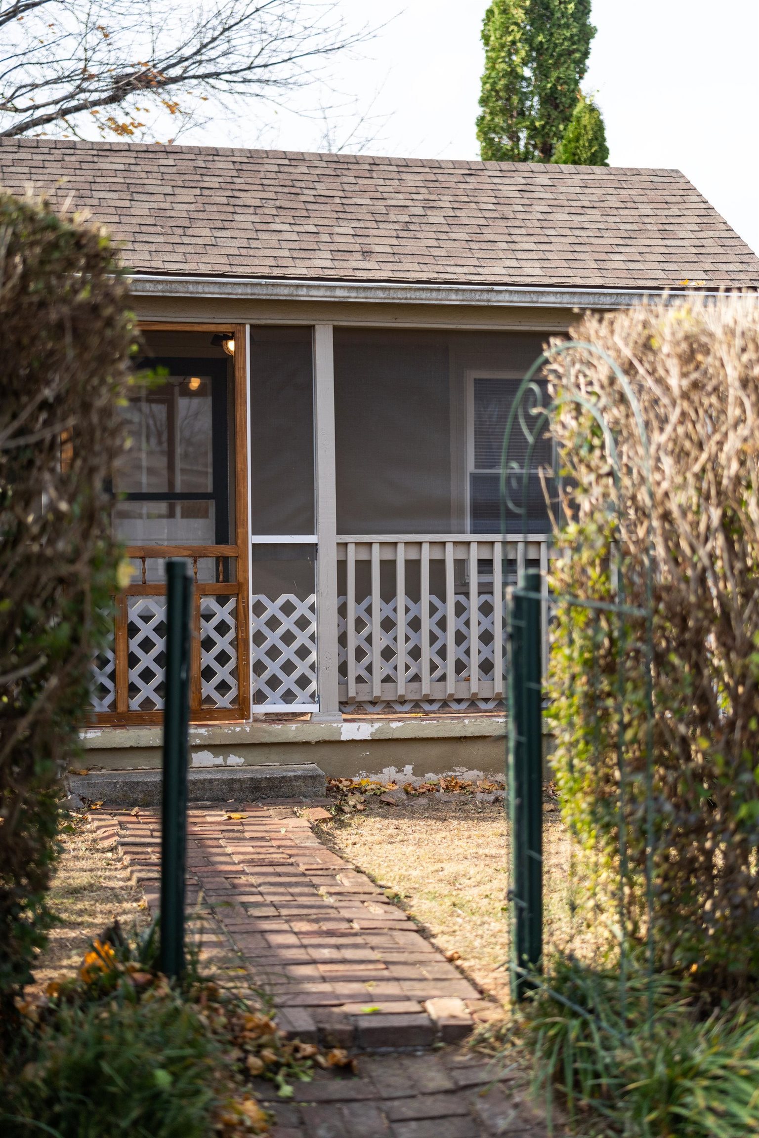 300 HIGHLAND AVE, STAUNTON, Virginia 24401, 2 Bedrooms Bedrooms, ,2 BathroomsBathrooms,Residential,300 HIGHLAND AVE,670992 MLS # 670992