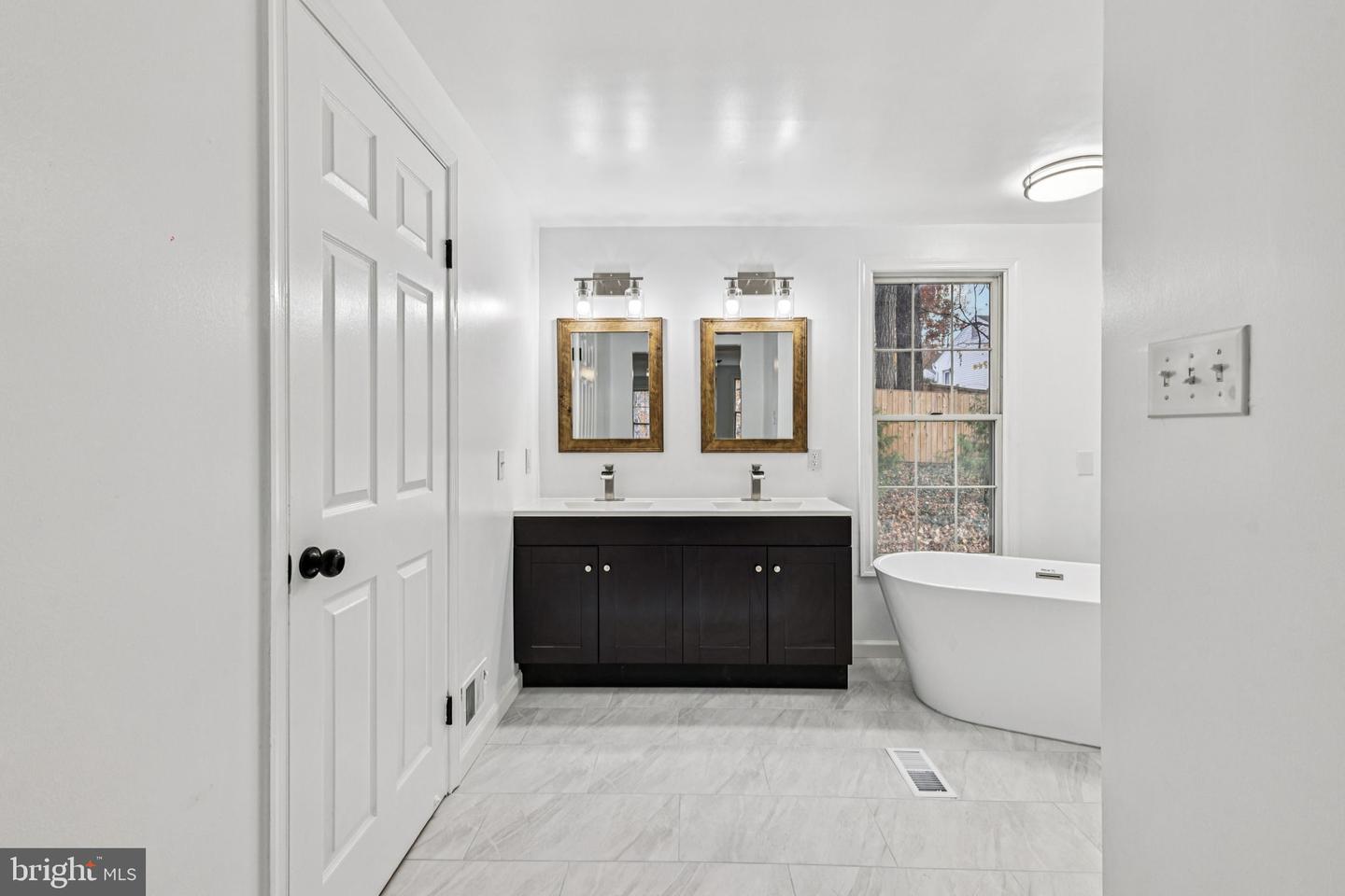 15331 EDGEHILL DR, DUMFRIES, Virginia 22025, 5 Bedrooms Bedrooms, ,3 BathroomsBathrooms,Residential,For sale,15331 EDGEHILL DR,VAPW2106502 MLS # VAPW2106502 15331 EDGEHILL DR, DUMFRIES, Virginia 22025, 5 Bedrooms Bedrooms, ,3 BathroomsBathrooms,Residential,For sale,15331 EDGEHILL DR,VAPW2106502 MLS # VAPW2106502