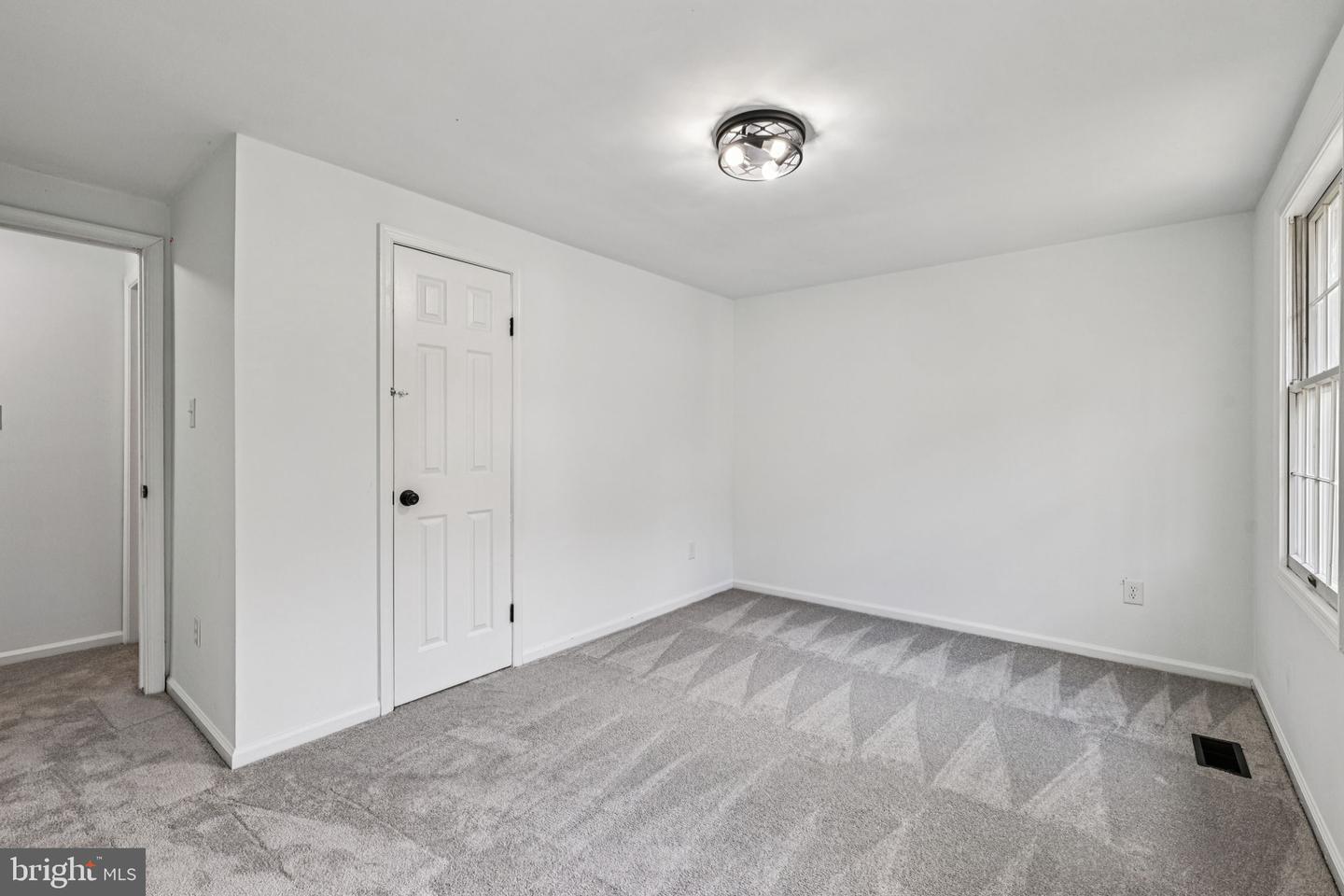 15331 EDGEHILL DR, DUMFRIES, Virginia 22025, 5 Bedrooms Bedrooms, ,3 BathroomsBathrooms,Residential,For sale,15331 EDGEHILL DR,VAPW2106502 MLS # VAPW2106502 15331 EDGEHILL DR, DUMFRIES, Virginia 22025, 5 Bedrooms Bedrooms, ,3 BathroomsBathrooms,Residential,For sale,15331 EDGEHILL DR,VAPW2106502 MLS # VAPW2106502