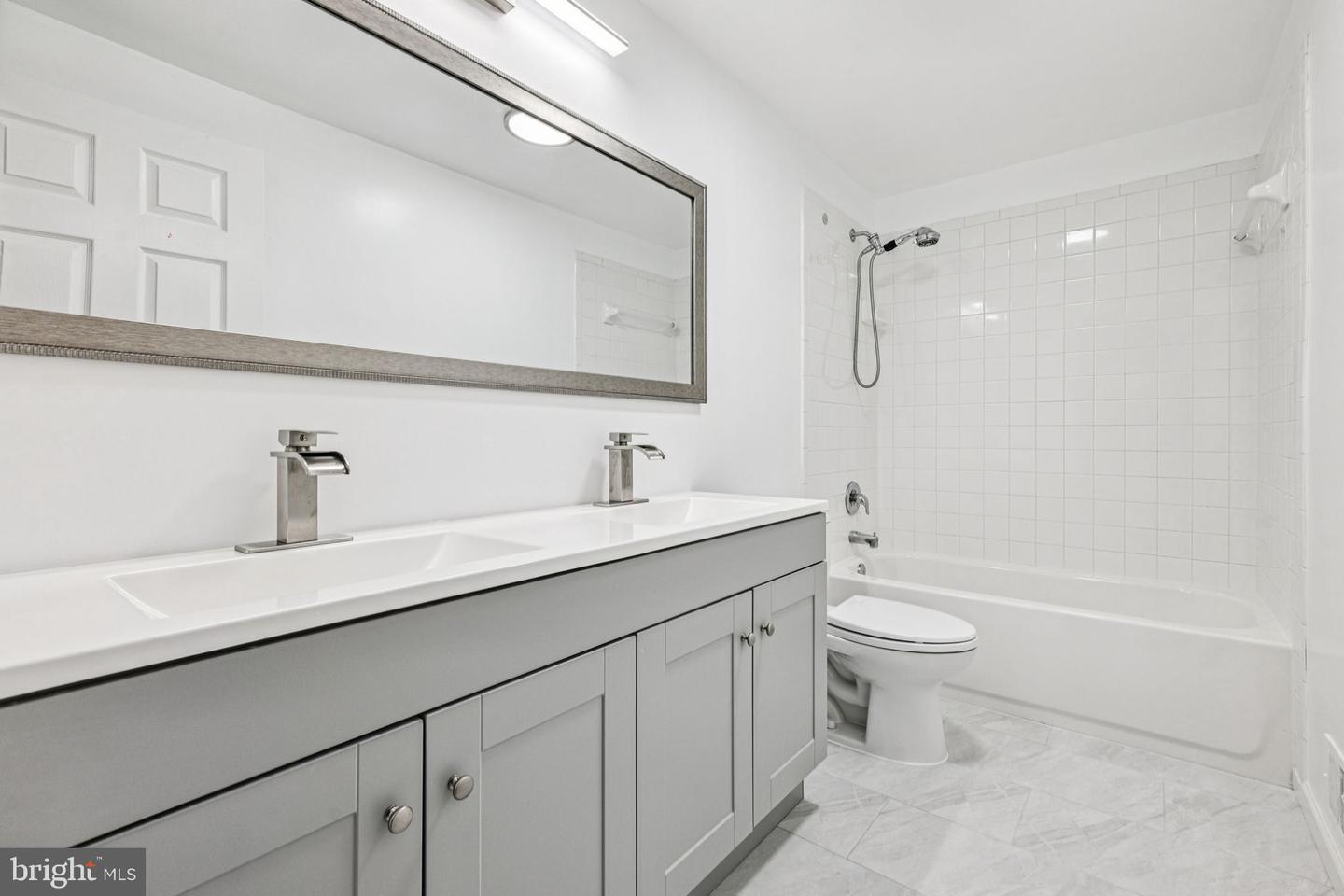 15331 EDGEHILL DR, DUMFRIES, Virginia 22025, 5 Bedrooms Bedrooms, ,3 BathroomsBathrooms,Residential,For sale,15331 EDGEHILL DR,VAPW2106502 MLS # VAPW2106502 15331 EDGEHILL DR, DUMFRIES, Virginia 22025, 5 Bedrooms Bedrooms, ,3 BathroomsBathrooms,Residential,For sale,15331 EDGEHILL DR,VAPW2106502 MLS # VAPW2106502