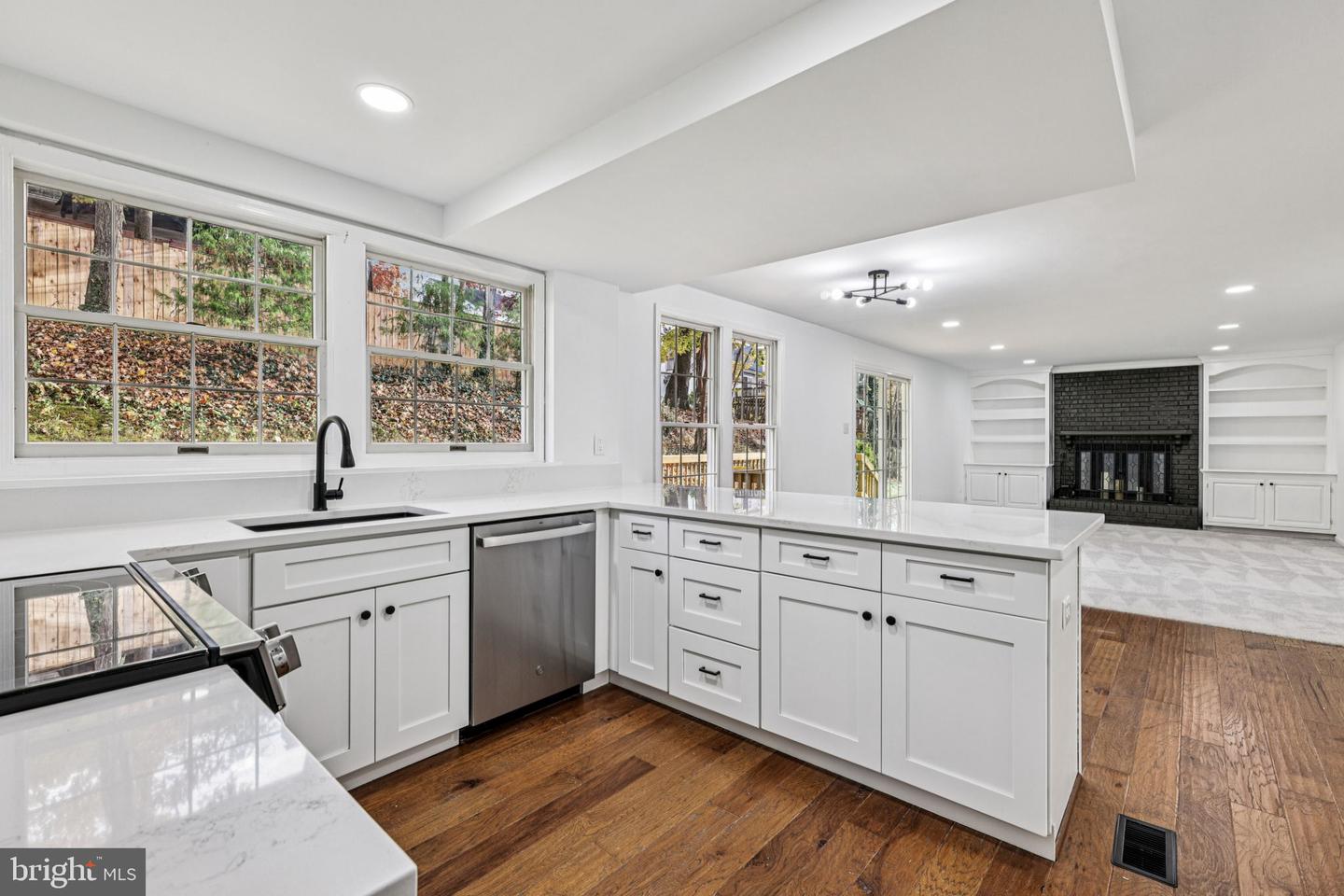 15331 EDGEHILL DR, DUMFRIES, Virginia 22025, 5 Bedrooms Bedrooms, ,3 BathroomsBathrooms,Residential,For sale,15331 EDGEHILL DR,VAPW2106502 MLS # VAPW2106502 15331 EDGEHILL DR, DUMFRIES, Virginia 22025, 5 Bedrooms Bedrooms, ,3 BathroomsBathrooms,Residential,For sale,15331 EDGEHILL DR,VAPW2106502 MLS # VAPW2106502