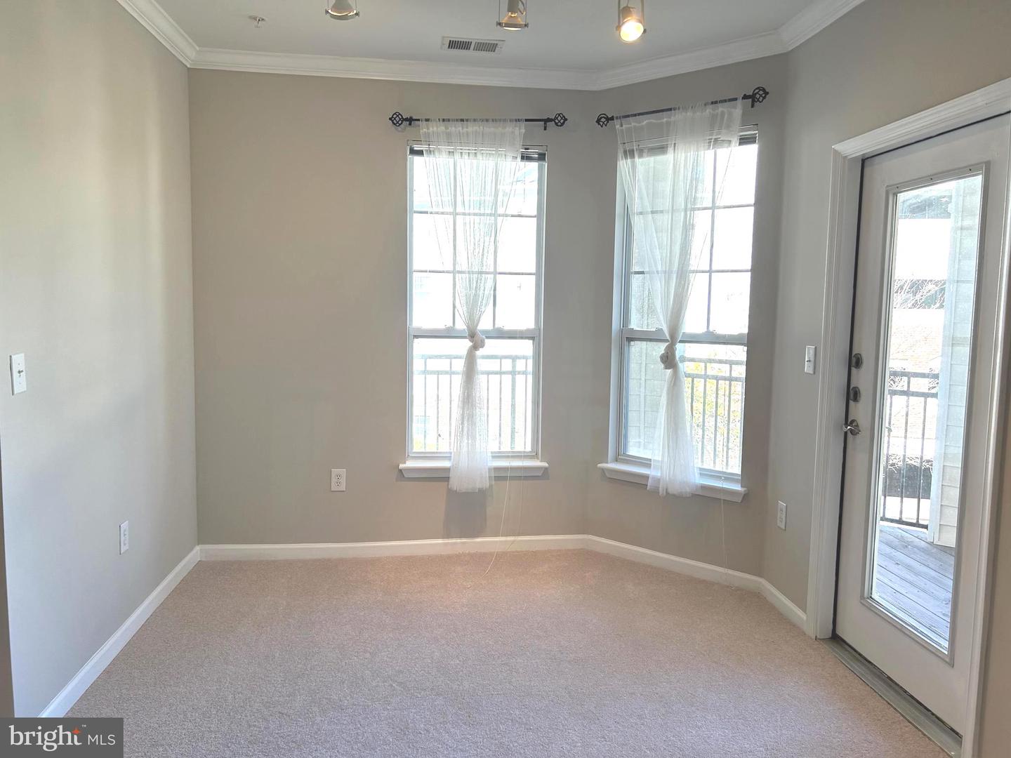 12933 CENTRE PARK CIR #305, HERNDON, Virginia 20171, 1 Bedroom Bedrooms, ,1 BathroomBathrooms,Residential,For sale,12933 CENTRE PARK CIR #305,VAFX2275902 MLS # VAFX2275902 12933 CENTRE PARK CIR #305, HERNDON, Virginia 20171, 1 Bedroom Bedrooms, ,1 BathroomBathrooms,Residential,For sale,12933 CENTRE PARK CIR #305,VAFX2275902 MLS # VAFX2275902