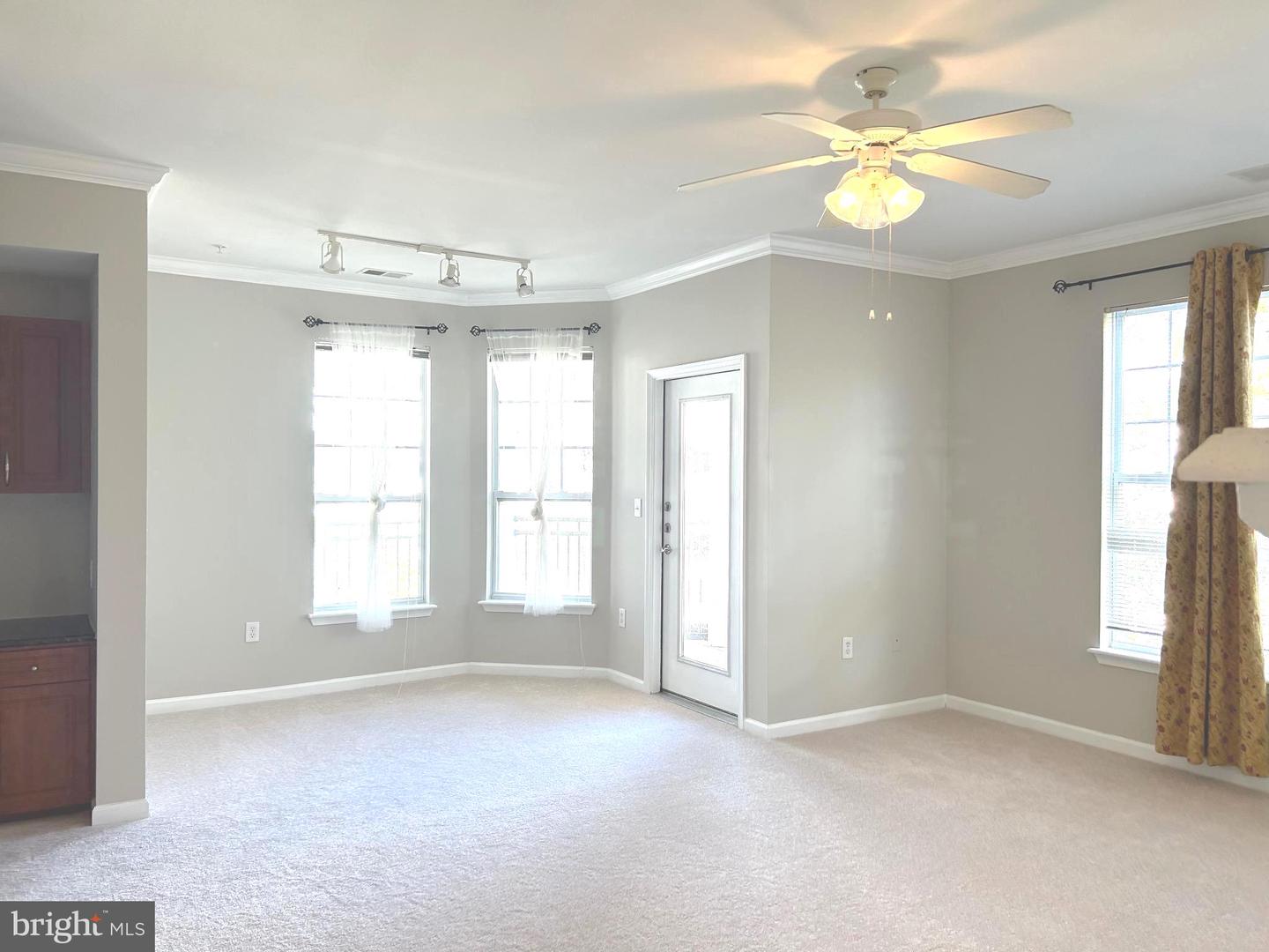 12933 CENTRE PARK CIR #305, HERNDON, Virginia 20171, 1 Bedroom Bedrooms, ,1 BathroomBathrooms,Residential,For sale,12933 CENTRE PARK CIR #305,VAFX2275902 MLS # VAFX2275902 12933 CENTRE PARK CIR #305, HERNDON, Virginia 20171, 1 Bedroom Bedrooms, ,1 BathroomBathrooms,Residential,For sale,12933 CENTRE PARK CIR #305,VAFX2275902 MLS # VAFX2275902