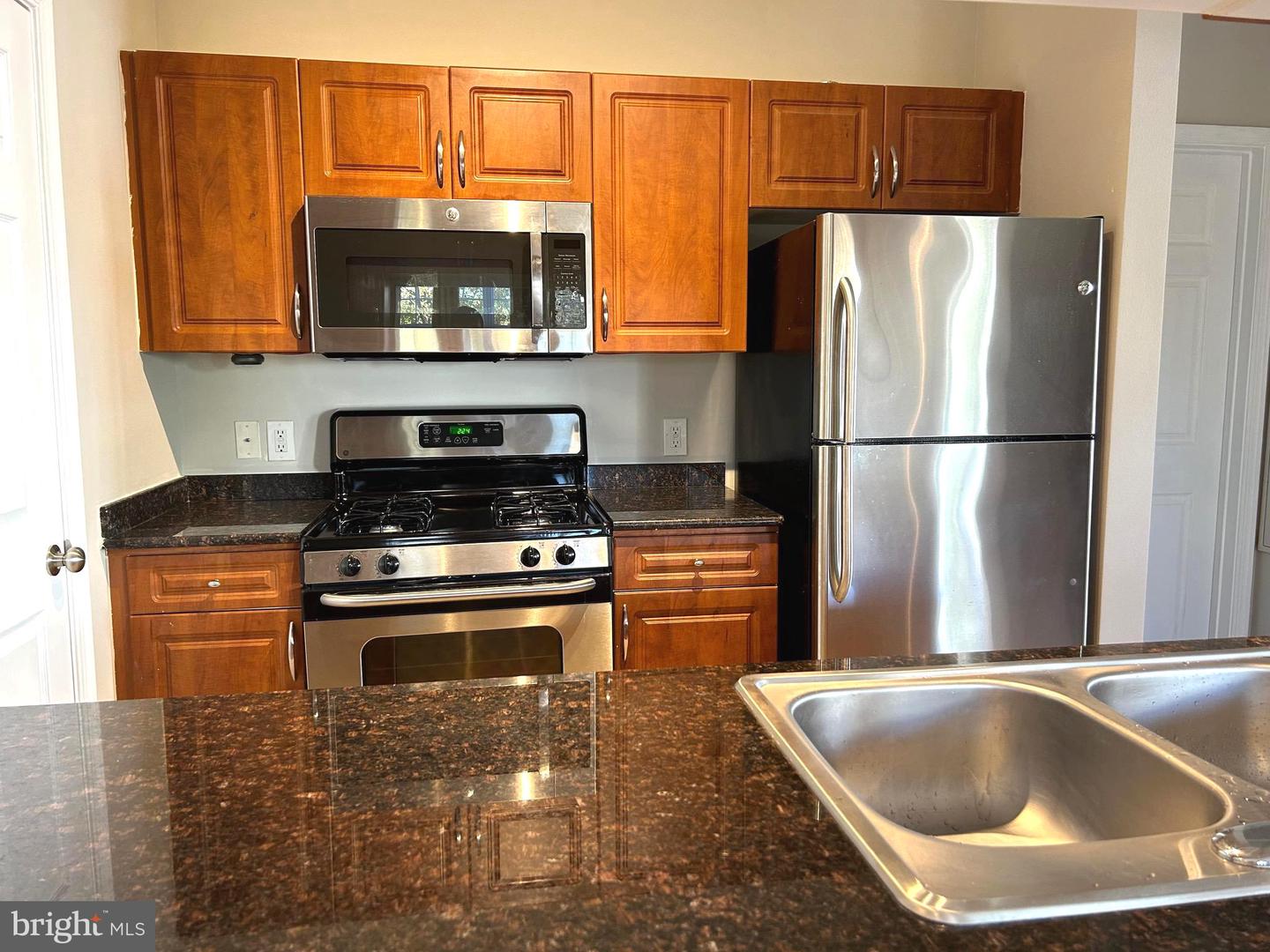 12933 CENTRE PARK CIR #305, HERNDON, Virginia 20171, 1 Bedroom Bedrooms, ,1 BathroomBathrooms,Residential,For sale,12933 CENTRE PARK CIR #305,VAFX2275902 MLS # VAFX2275902 12933 CENTRE PARK CIR #305, HERNDON, Virginia 20171, 1 Bedroom Bedrooms, ,1 BathroomBathrooms,Residential,For sale,12933 CENTRE PARK CIR #305,VAFX2275902 MLS # VAFX2275902