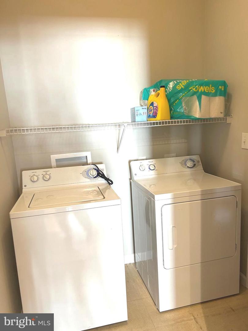 12933 CENTRE PARK CIR #305, HERNDON, Virginia 20171, 1 Bedroom Bedrooms, ,1 BathroomBathrooms,Residential,For sale,12933 CENTRE PARK CIR #305,VAFX2275902 MLS # VAFX2275902 12933 CENTRE PARK CIR #305, HERNDON, Virginia 20171, 1 Bedroom Bedrooms, ,1 BathroomBathrooms,Residential,For sale,12933 CENTRE PARK CIR #305,VAFX2275902 MLS # VAFX2275902