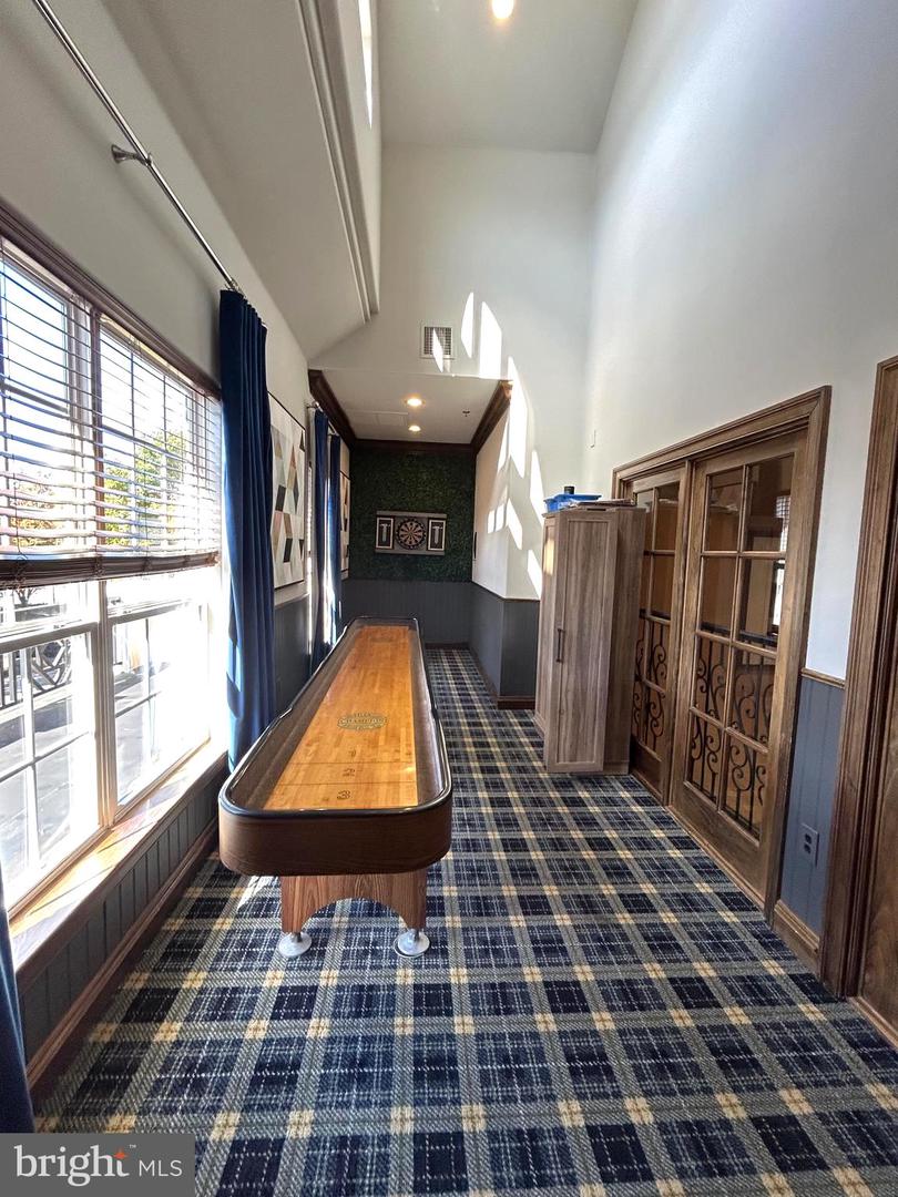 12933 CENTRE PARK CIR #305, HERNDON, Virginia 20171, 1 Bedroom Bedrooms, ,1 BathroomBathrooms,Residential,For sale,12933 CENTRE PARK CIR #305,VAFX2275902 MLS # VAFX2275902 12933 CENTRE PARK CIR #305, HERNDON, Virginia 20171, 1 Bedroom Bedrooms, ,1 BathroomBathrooms,Residential,For sale,12933 CENTRE PARK CIR #305,VAFX2275902 MLS # VAFX2275902