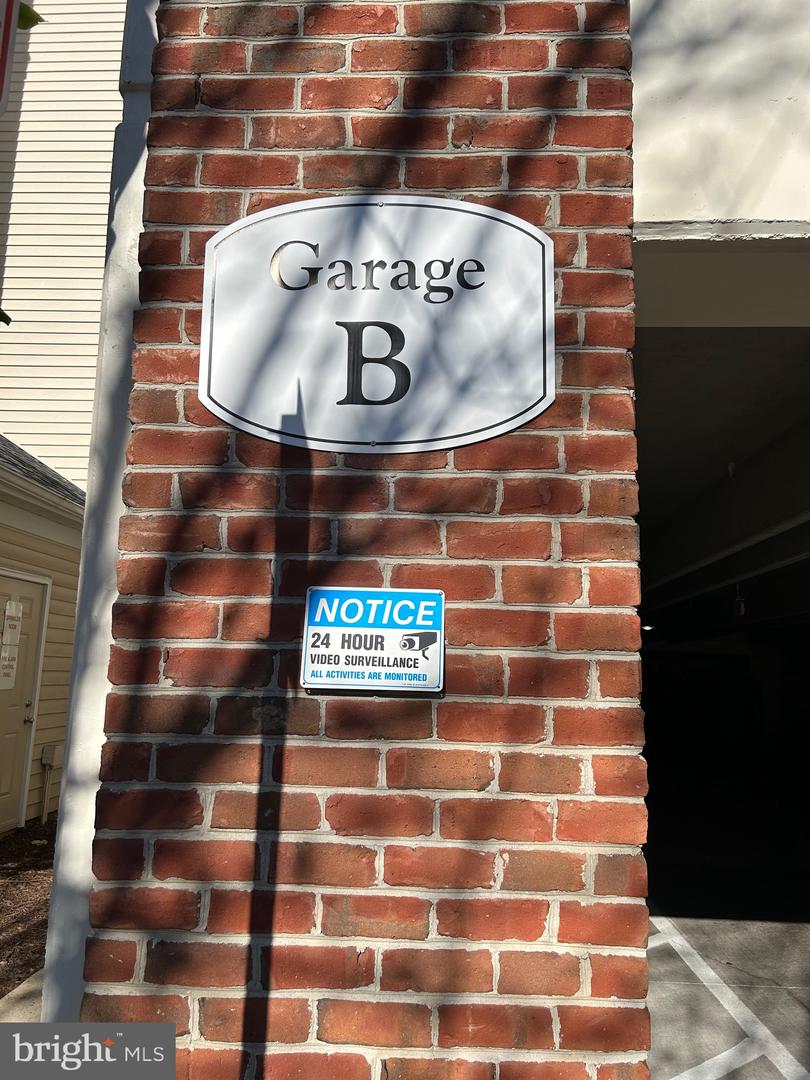 12933 CENTRE PARK CIR #305, HERNDON, Virginia 20171, 1 Bedroom Bedrooms, ,1 BathroomBathrooms,Residential,For sale,12933 CENTRE PARK CIR #305,VAFX2275902 MLS # VAFX2275902 12933 CENTRE PARK CIR #305, HERNDON, Virginia 20171, 1 Bedroom Bedrooms, ,1 BathroomBathrooms,Residential,For sale,12933 CENTRE PARK CIR #305,VAFX2275902 MLS # VAFX2275902