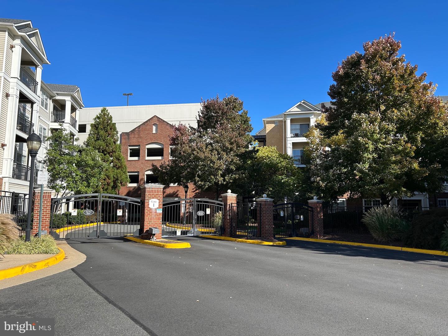 12933 CENTRE PARK CIR #305, HERNDON, Virginia 20171, 1 Bedroom Bedrooms, ,1 BathroomBathrooms,Residential,For sale,12933 CENTRE PARK CIR #305,VAFX2275902 MLS # VAFX2275902 12933 CENTRE PARK CIR #305, HERNDON, Virginia 20171, 1 Bedroom Bedrooms, ,1 BathroomBathrooms,Residential,For sale,12933 CENTRE PARK CIR #305,VAFX2275902 MLS # VAFX2275902