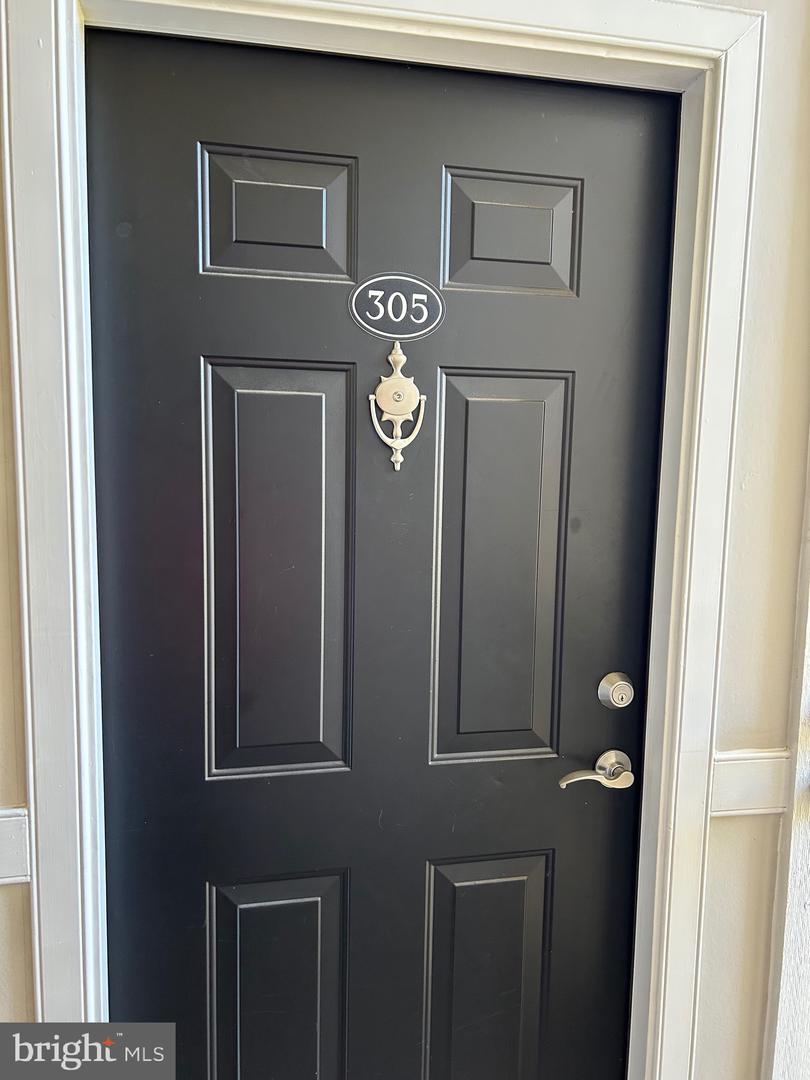 12933 CENTRE PARK CIR #305, HERNDON, Virginia 20171, 1 Bedroom Bedrooms, ,1 BathroomBathrooms,Residential,For sale,12933 CENTRE PARK CIR #305,VAFX2275902 MLS # VAFX2275902 12933 CENTRE PARK CIR #305, HERNDON, Virginia 20171, 1 Bedroom Bedrooms, ,1 BathroomBathrooms,Residential,For sale,12933 CENTRE PARK CIR #305,VAFX2275902 MLS # VAFX2275902