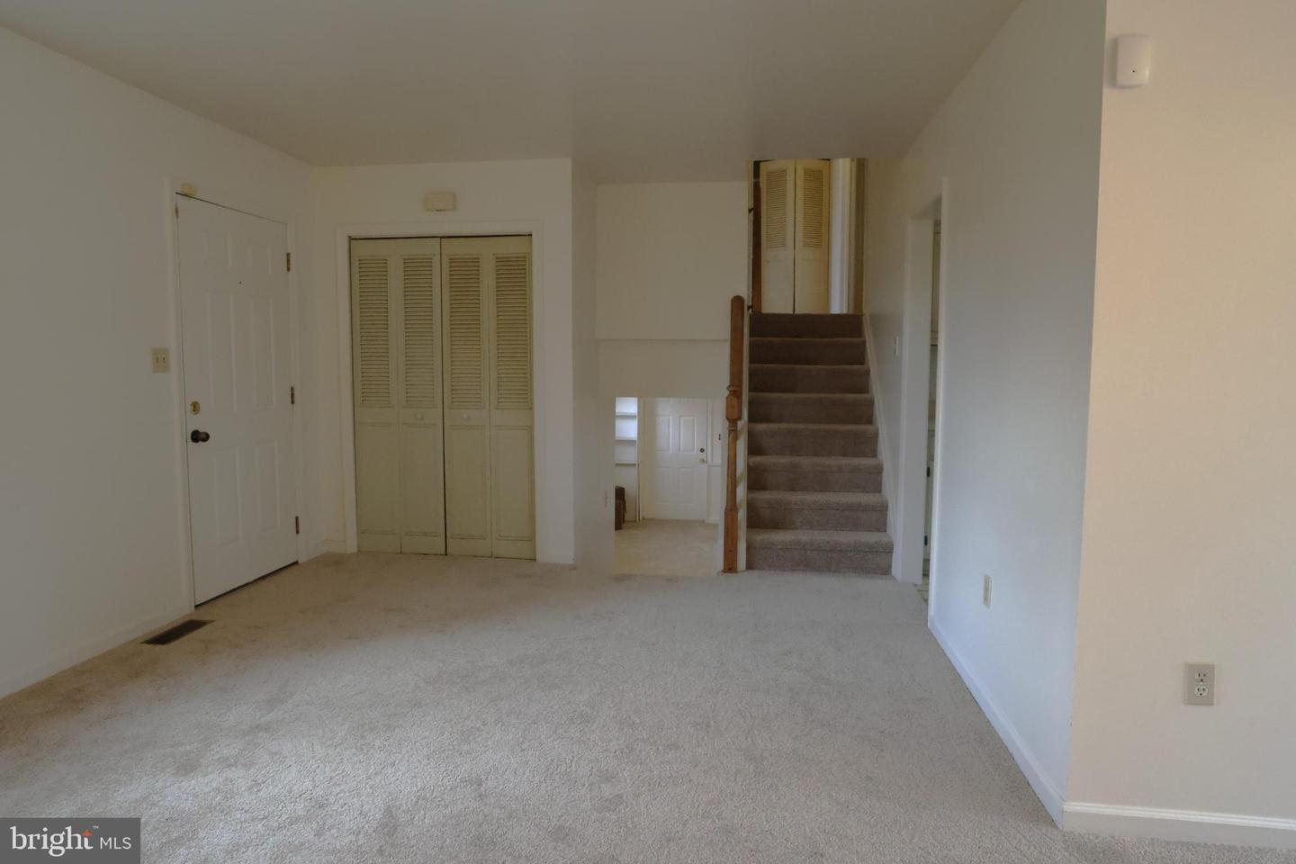 85 BREEZEWOOD DR, FREDERICKSBURG, Virginia 22407, 3 Bedrooms Bedrooms, ,2 BathroomsBathrooms,Residential,For sale,85 BREEZEWOOD DR,VASP2037228 MLS # VASP2037228