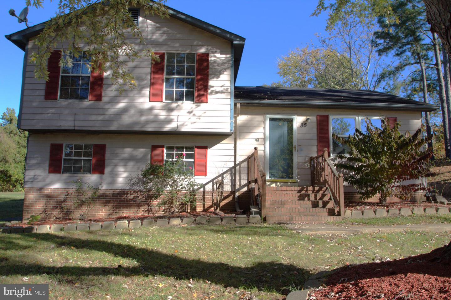 85 BREEZEWOOD DR, FREDERICKSBURG, Virginia 22407, 3 Bedrooms Bedrooms, ,2 BathroomsBathrooms,Residential,For sale,85 BREEZEWOOD DR,VASP2037228 MLS # VASP2037228