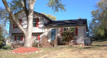 85 BREEZEWOOD DR, FREDERICKSBURG, Virginia 22407, 3 Bedrooms Bedrooms, ,2 BathroomsBathrooms,Residential,For sale,85 BREEZEWOOD DR,VASP2037228 MLS # VASP2037228