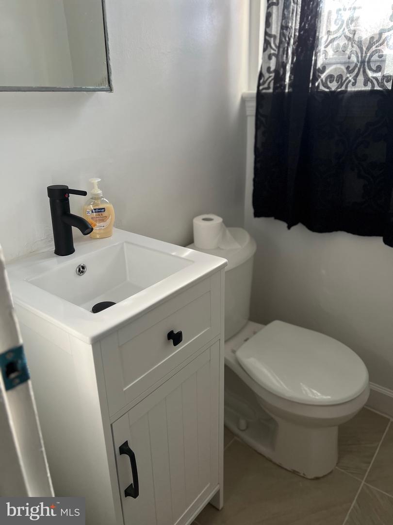 627 FORRESTER ST SE, WASHINGTON, District Of Columbia 20032, 5 Bedrooms Bedrooms, ,2 BathroomsBathrooms,Residential,For sale,627 FORRESTER ST SE,DCDC2229320 MLS # DCDC2229320