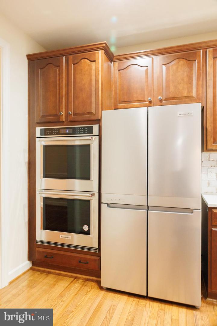 8623 JAMES CREEK DR, SPRINGFIELD, Virginia 22152, 5 Bedrooms Bedrooms, ,3 BathroomsBathrooms,Residential,For sale,8623 JAMES CREEK DR,VAFX2277582 MLS # VAFX2277582