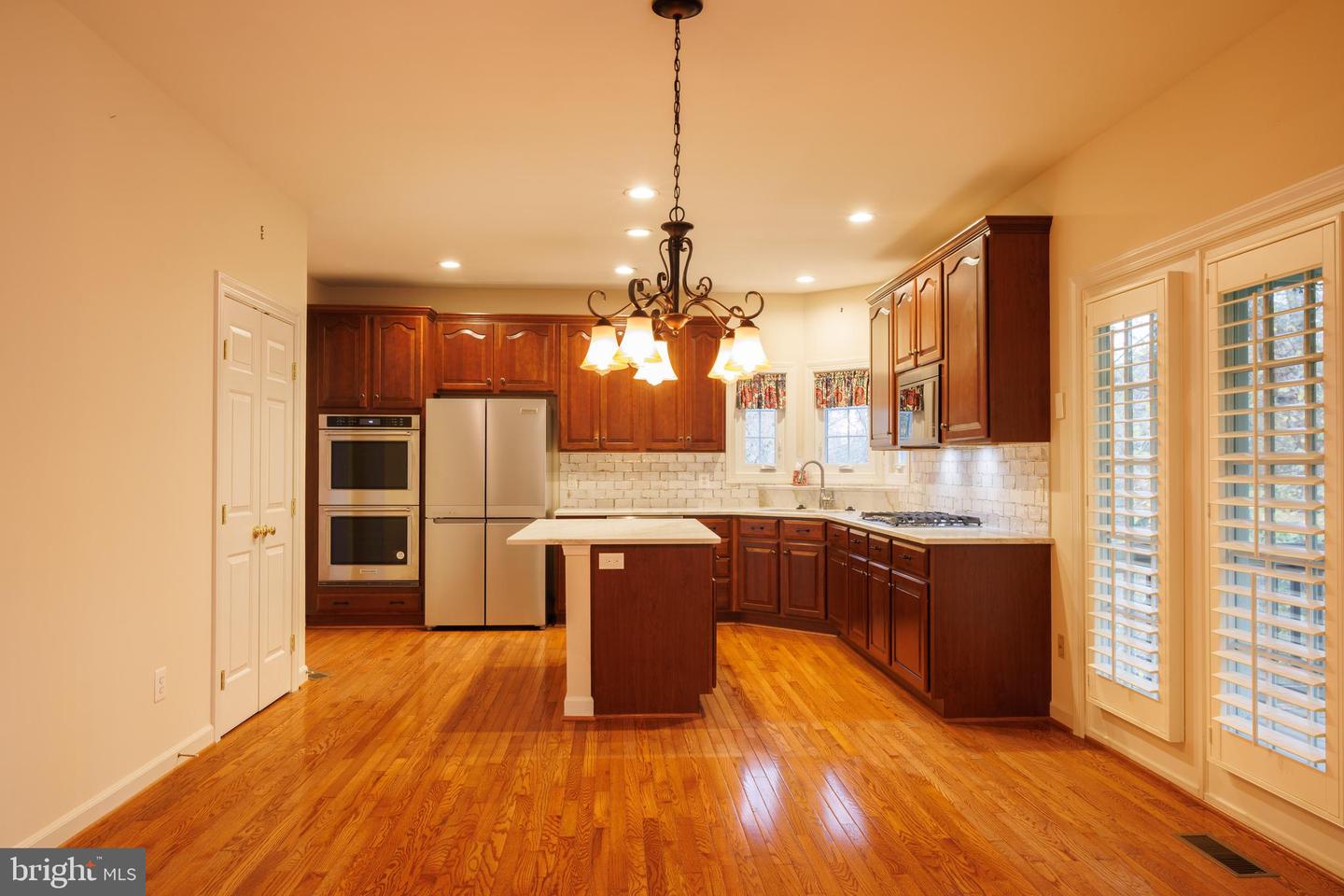 8623 JAMES CREEK DR, SPRINGFIELD, Virginia 22152, 5 Bedrooms Bedrooms, ,3 BathroomsBathrooms,Residential,For sale,8623 JAMES CREEK DR,VAFX2277582 MLS # VAFX2277582