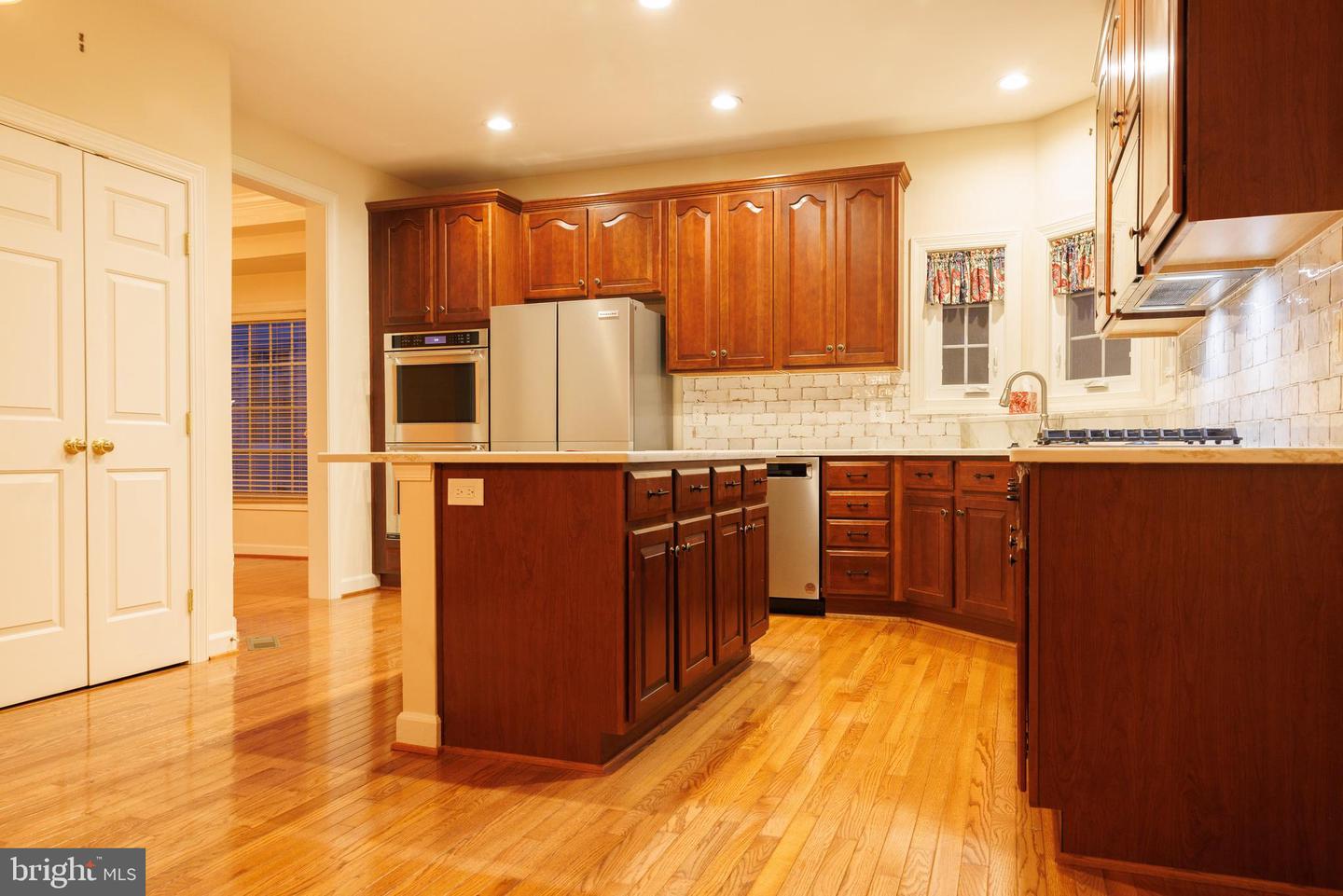 8623 JAMES CREEK DR, SPRINGFIELD, Virginia 22152, 5 Bedrooms Bedrooms, ,3 BathroomsBathrooms,Residential,For sale,8623 JAMES CREEK DR,VAFX2277582 MLS # VAFX2277582