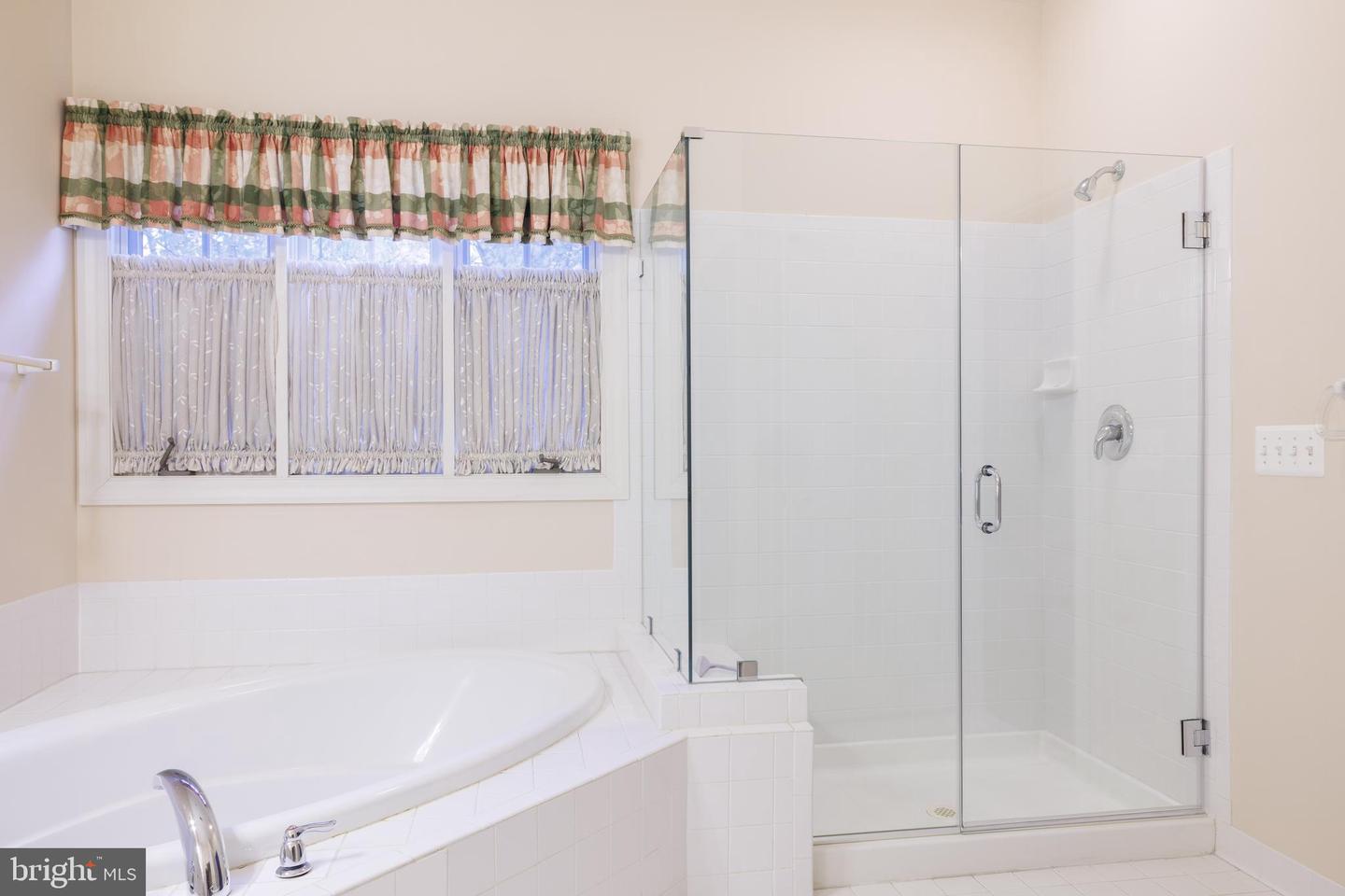 8623 JAMES CREEK DR, SPRINGFIELD, Virginia 22152, 5 Bedrooms Bedrooms, ,3 BathroomsBathrooms,Residential,For sale,8623 JAMES CREEK DR,VAFX2277582 MLS # VAFX2277582