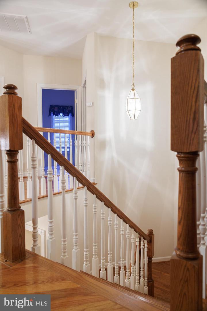 8623 JAMES CREEK DR, SPRINGFIELD, Virginia 22152, 5 Bedrooms Bedrooms, ,3 BathroomsBathrooms,Residential,For sale,8623 JAMES CREEK DR,VAFX2277582 MLS # VAFX2277582