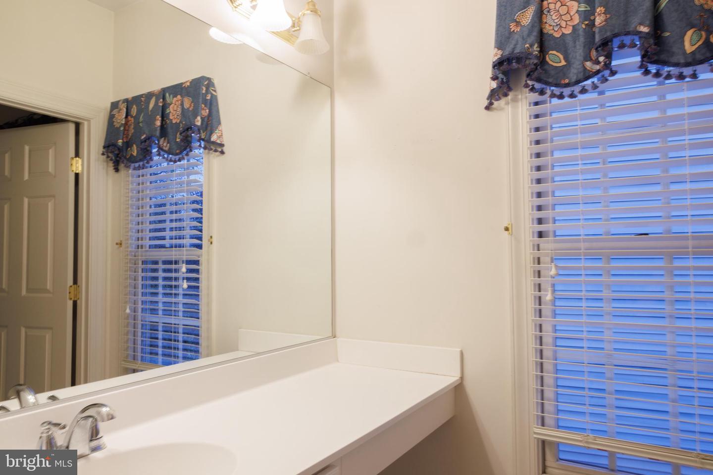 8623 JAMES CREEK DR, SPRINGFIELD, Virginia 22152, 5 Bedrooms Bedrooms, ,3 BathroomsBathrooms,Residential,For sale,8623 JAMES CREEK DR,VAFX2277582 MLS # VAFX2277582