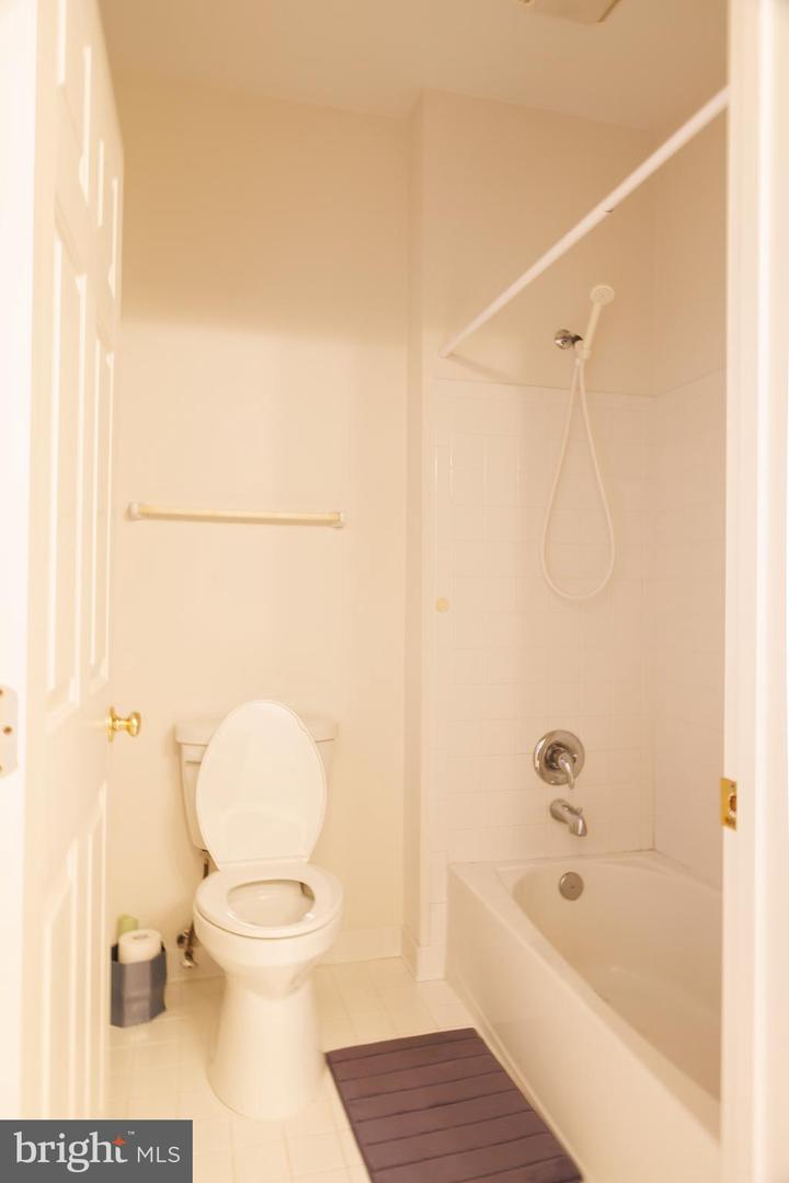 8623 JAMES CREEK DR, SPRINGFIELD, Virginia 22152, 5 Bedrooms Bedrooms, ,3 BathroomsBathrooms,Residential,For sale,8623 JAMES CREEK DR,VAFX2277582 MLS # VAFX2277582